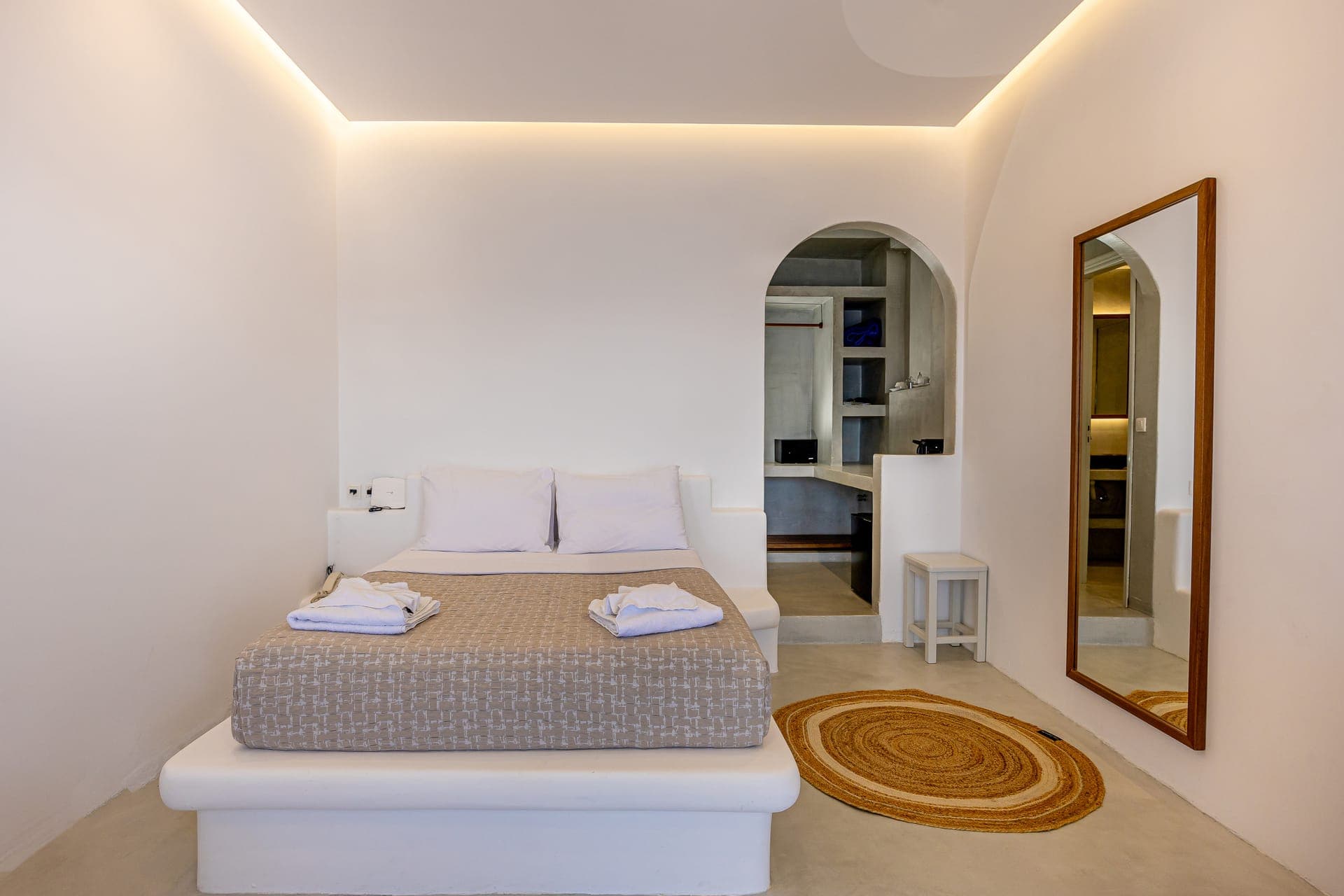 room-types-ILIOPERATO-SUPDBL-0.jpg