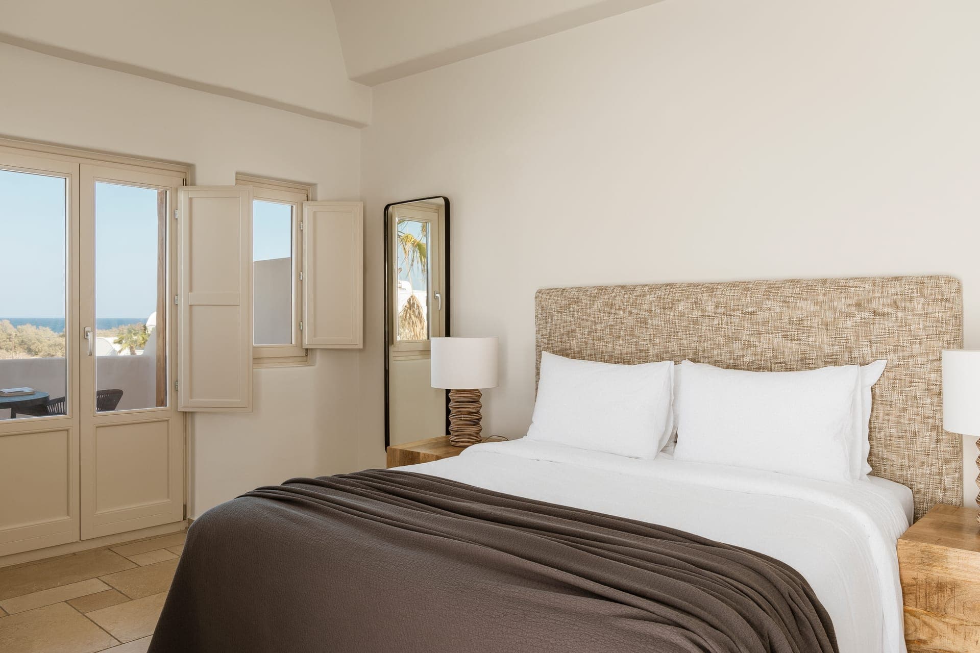 room-types-IMPERIALM-DLX-0.jpg