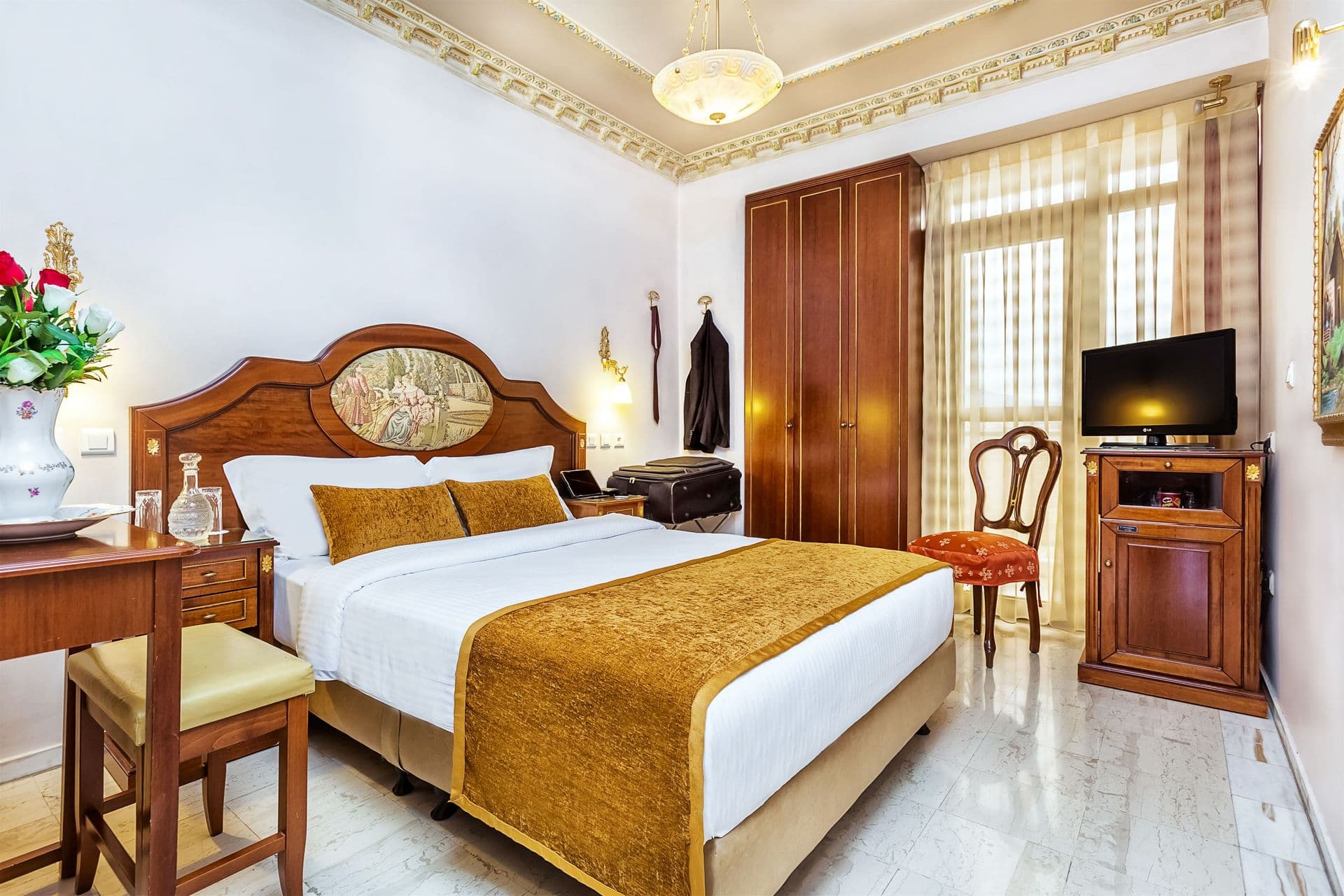 room-types-IMPERIALPA-DBLROO-0.jpg