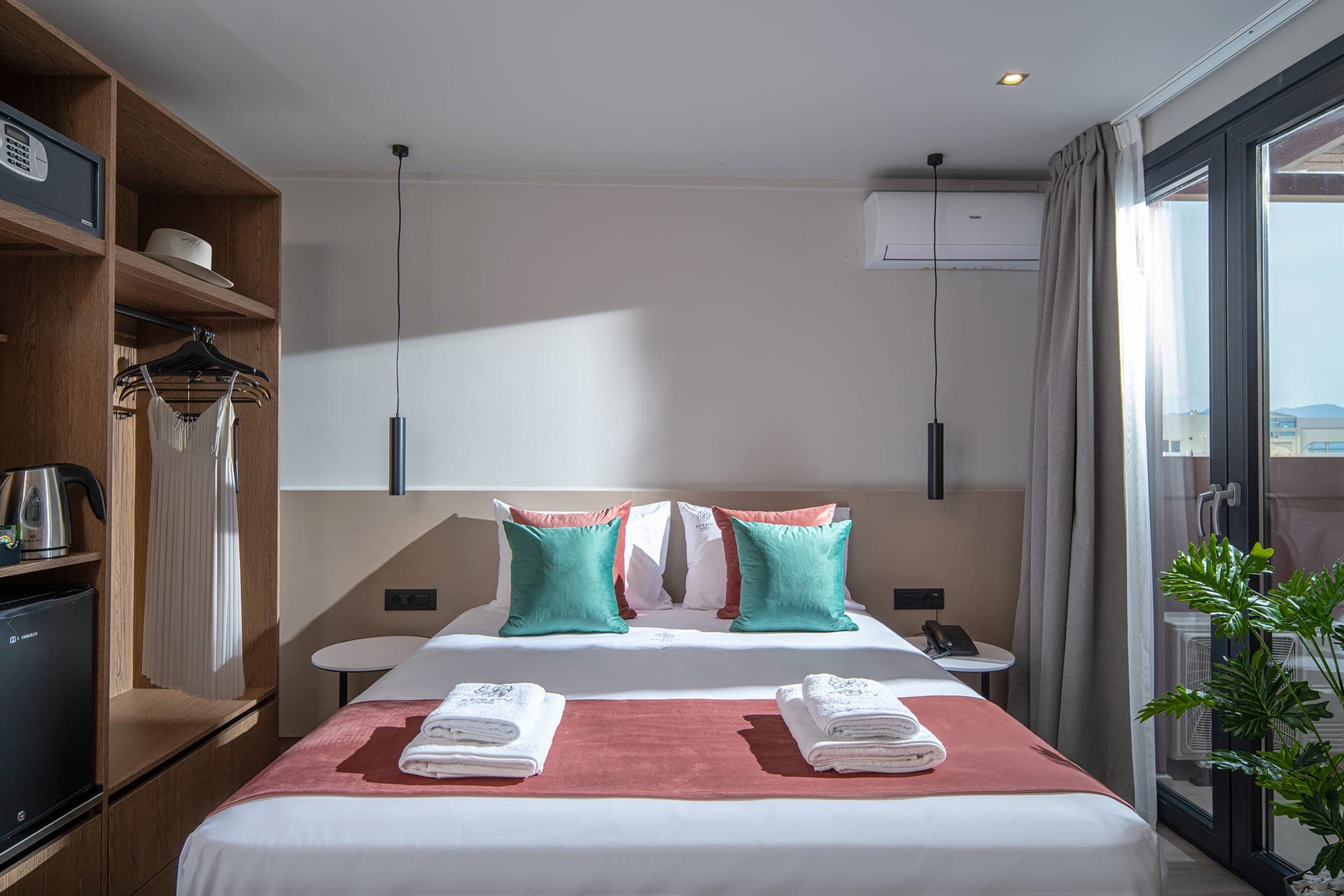 room-types-INFINITYCI-STD-0.jpg
