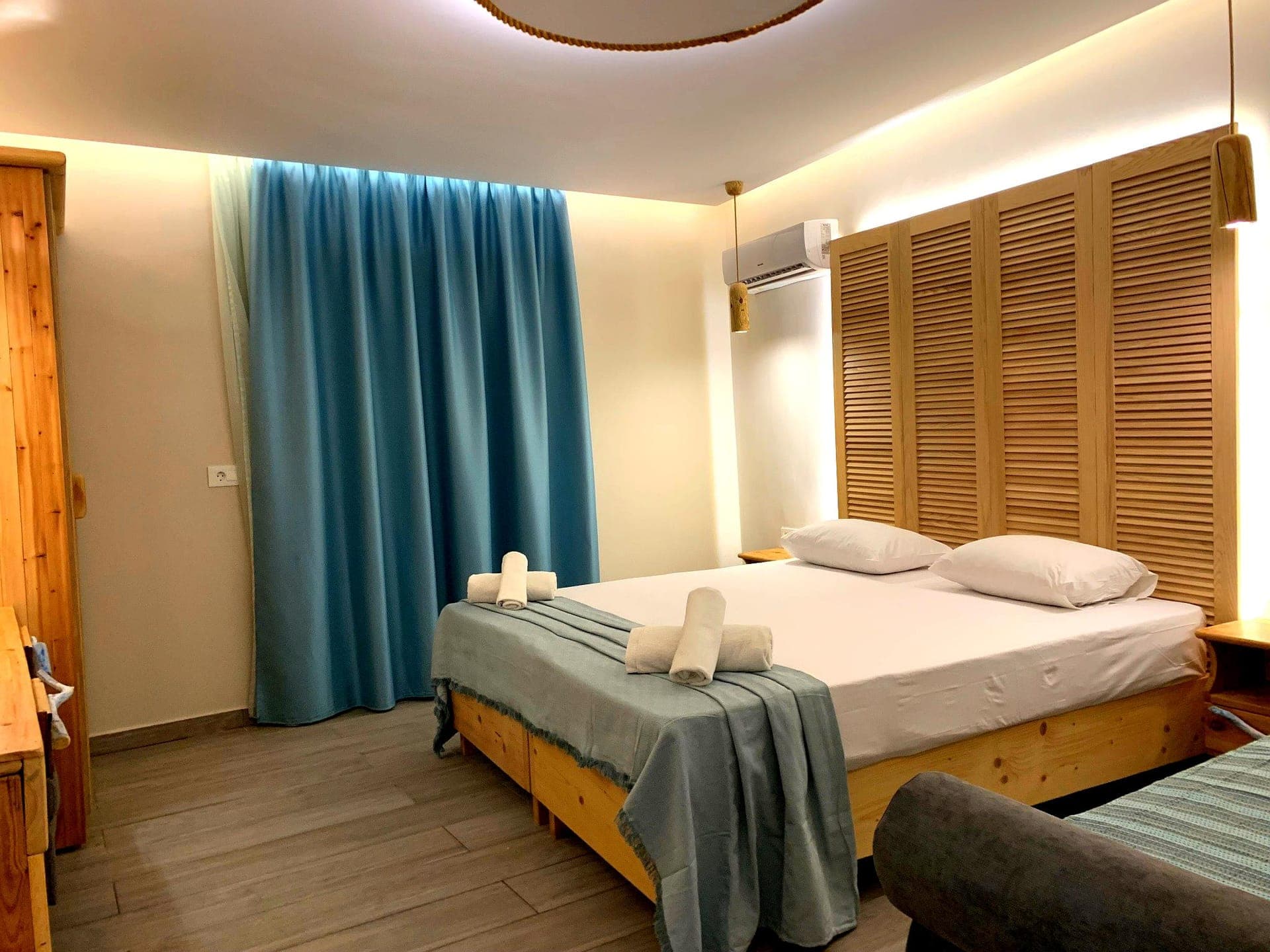 room-types-INIOCHOS-DAPPV-0.jpg