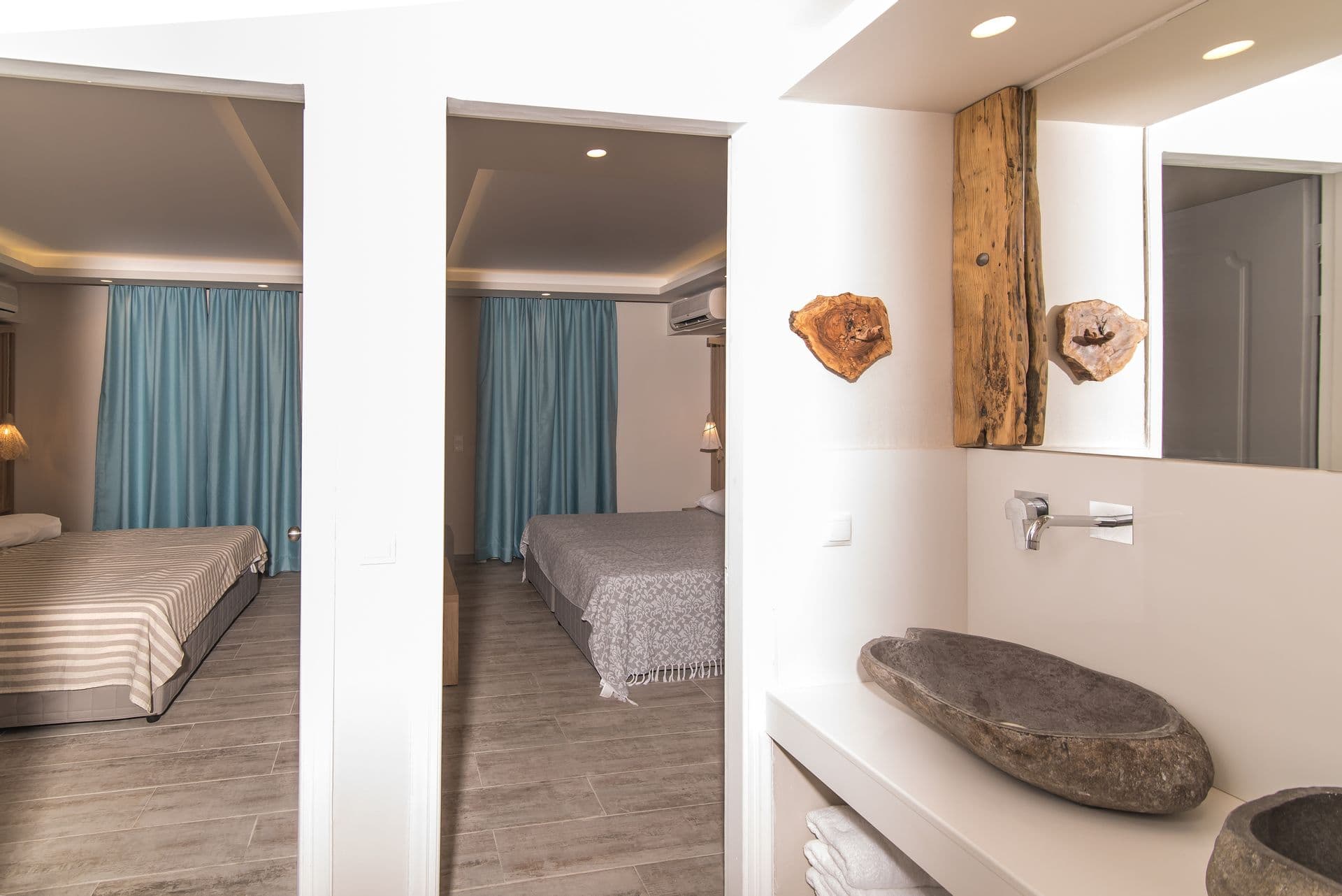room-types-INIOCHOS-LXRA2B-0.jpg