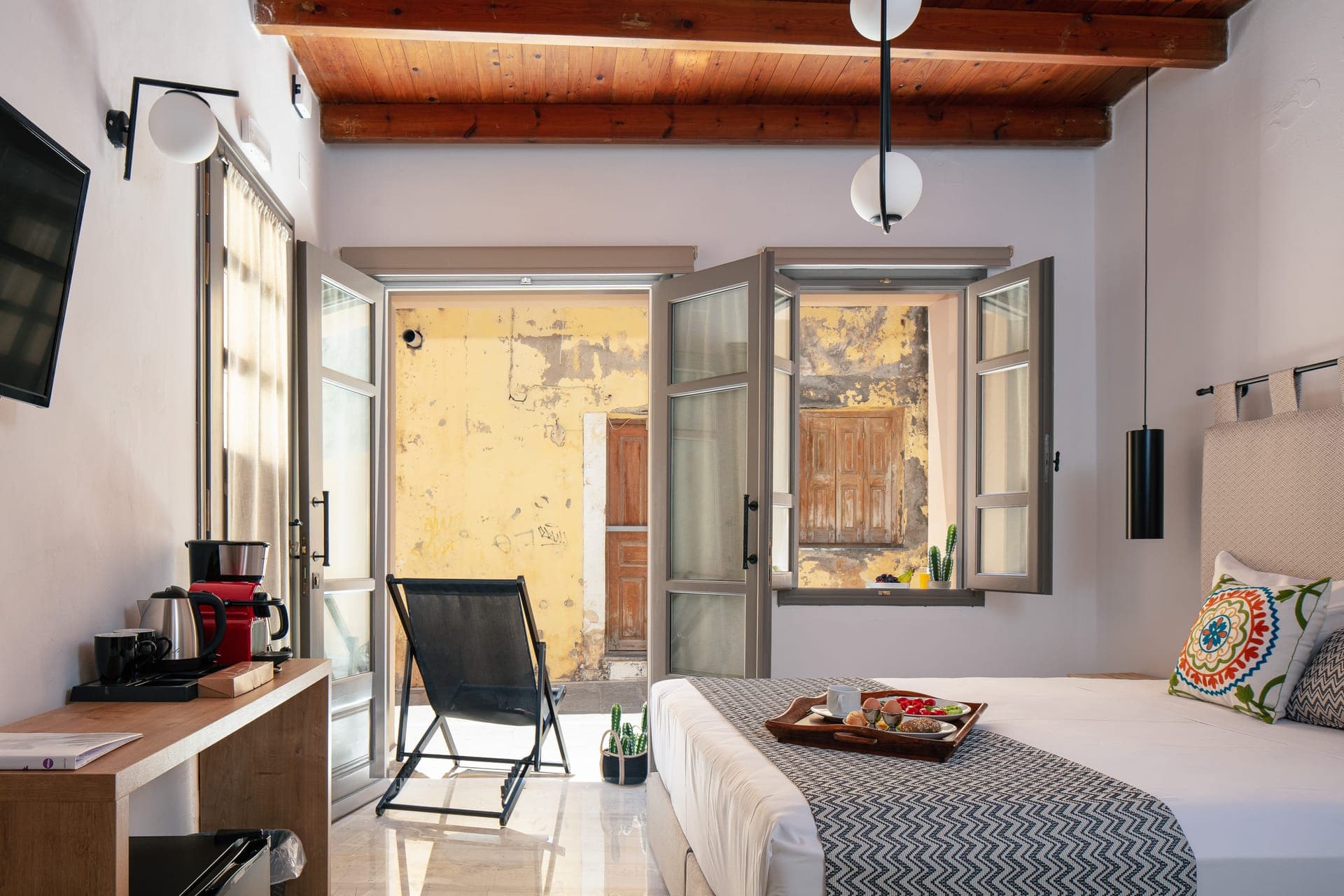 room-types-INKHOUSEUR-AGAPI-0.jpg