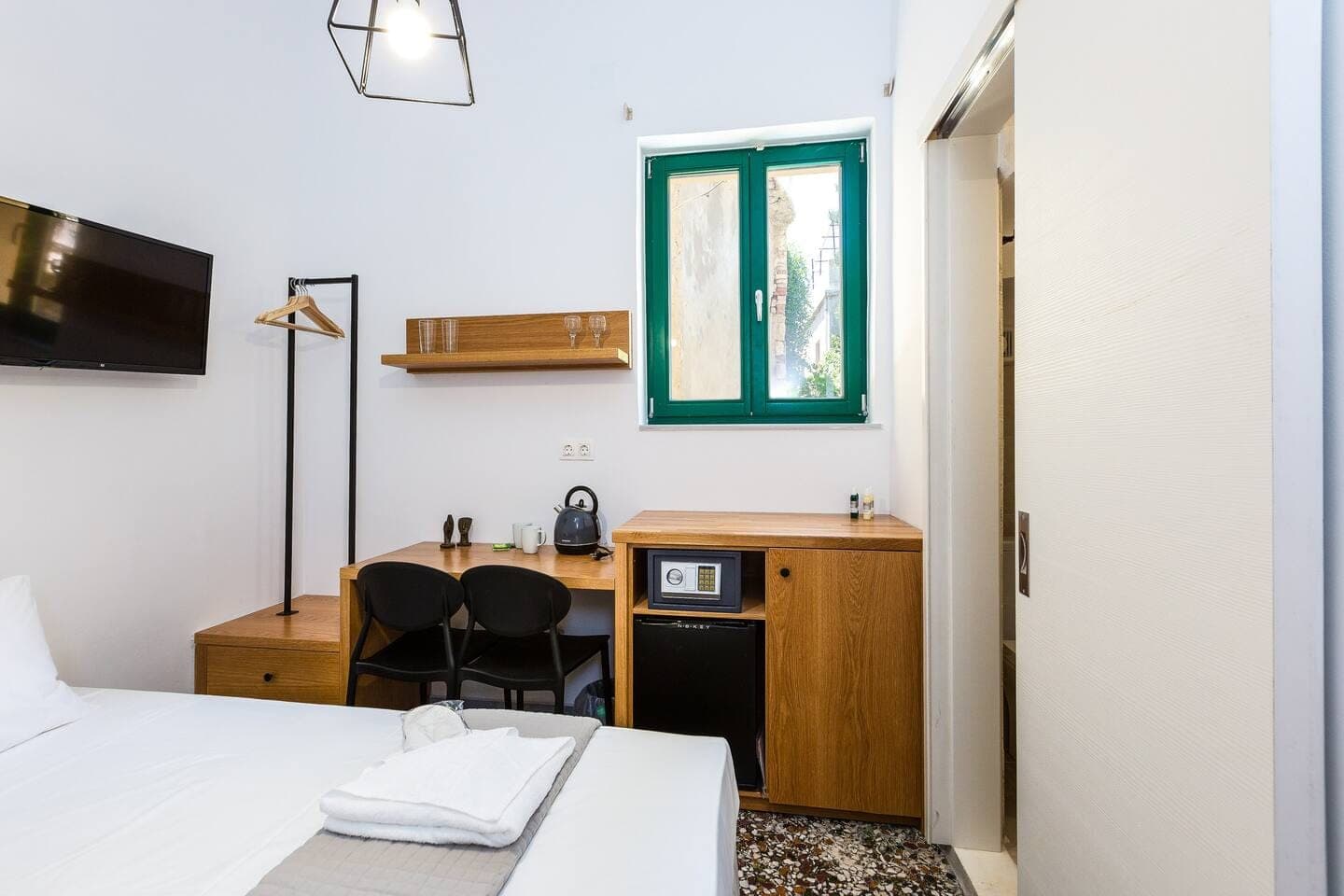 room-types-INKHTLPHOS-SINGR-0.jpg
