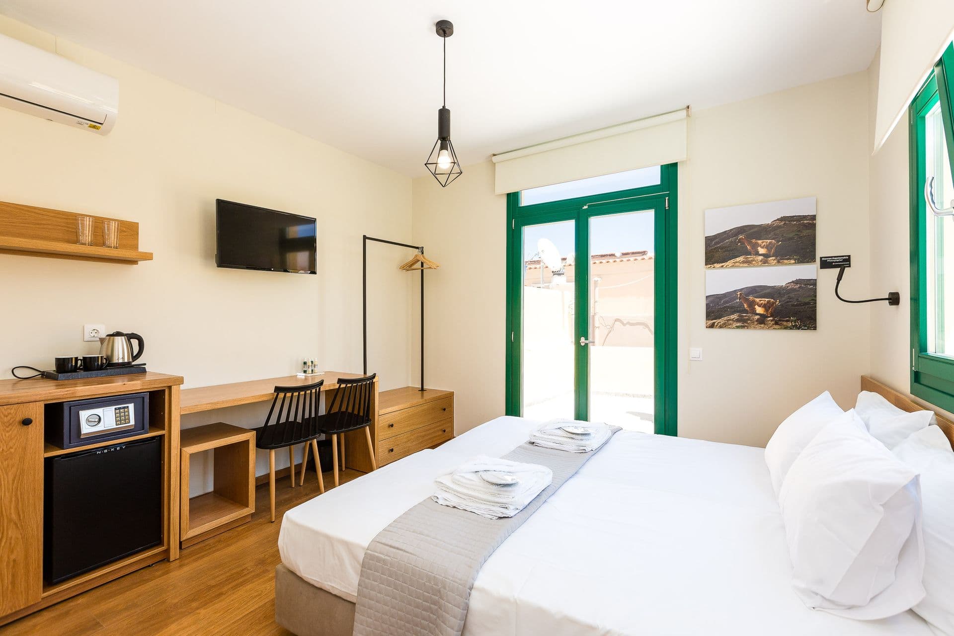 room-types-INKHTLPHOS-SUITER-0.jpg