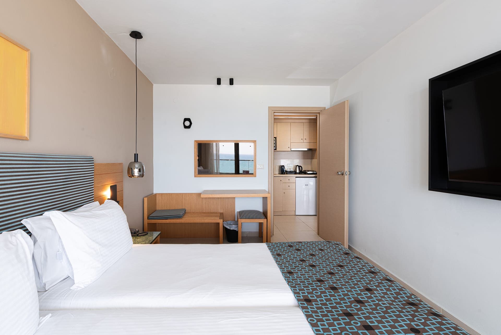 room-types-IOLIDABEA-JUNIOR-0.jpg