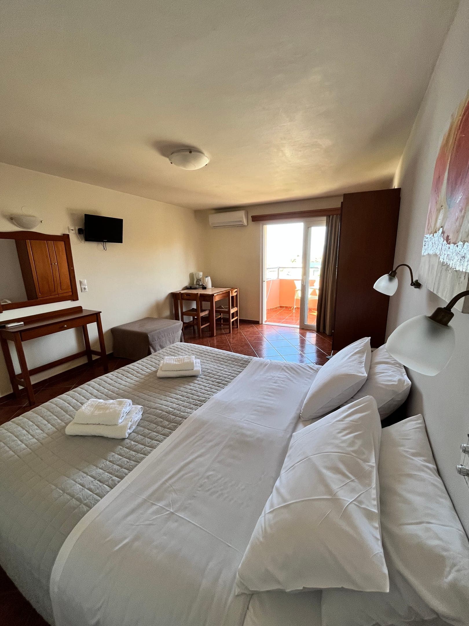 room-types-IOLKOS-SSSV-0.jpg