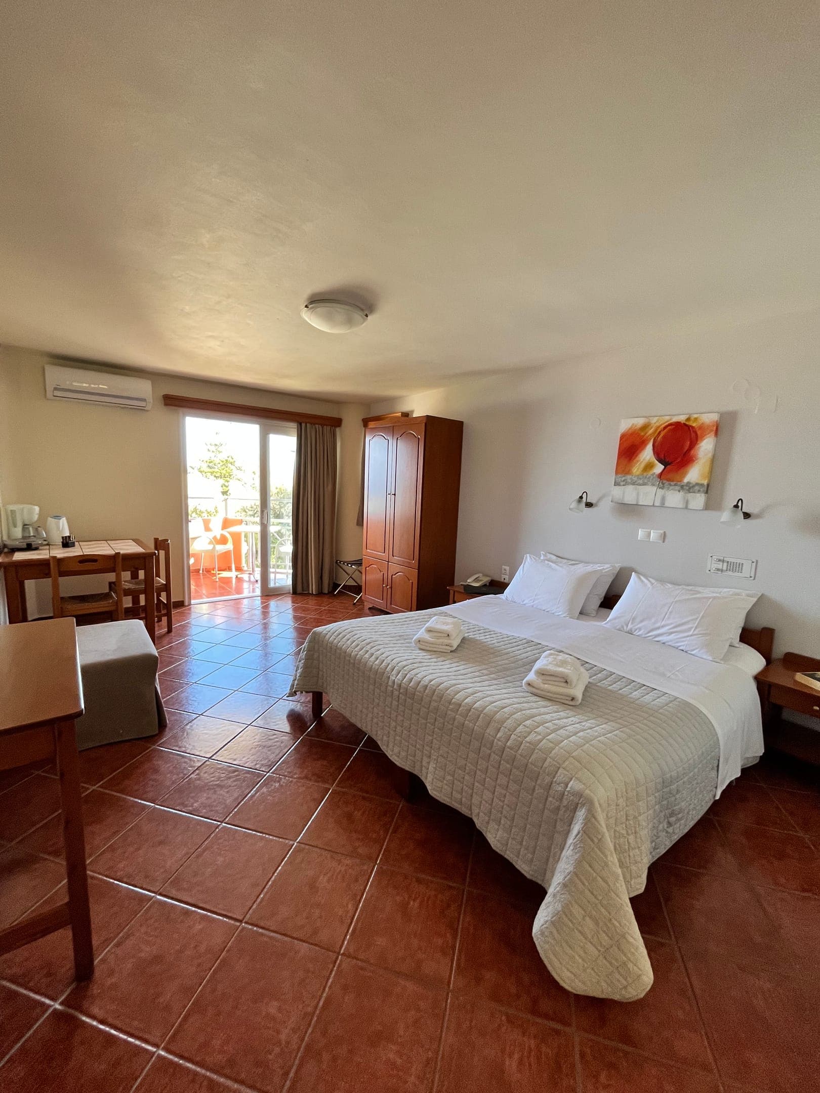 room-types-IOLKOS-STGV-0.jpg