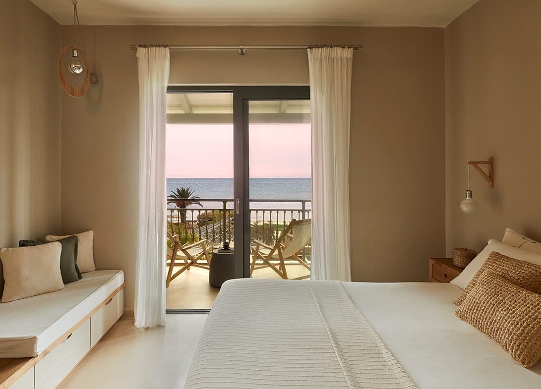 room-types-IONIANSUN-CLARET-0.jpg
