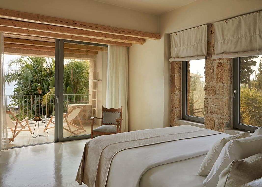 room-types-IONIANSUN-LUXRET-0.jpg