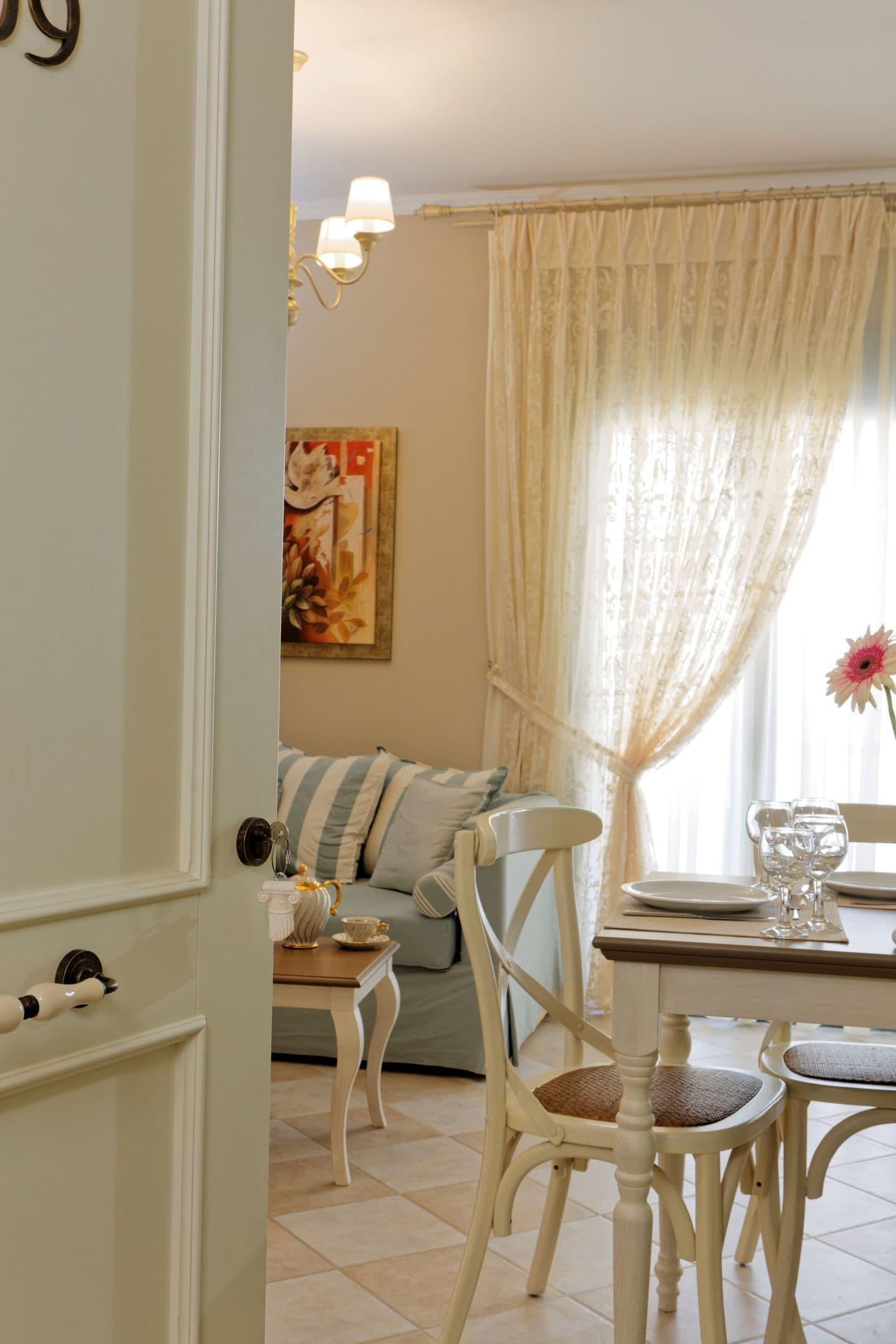 room-types-IONIASUITE-JUNS-0.jpg