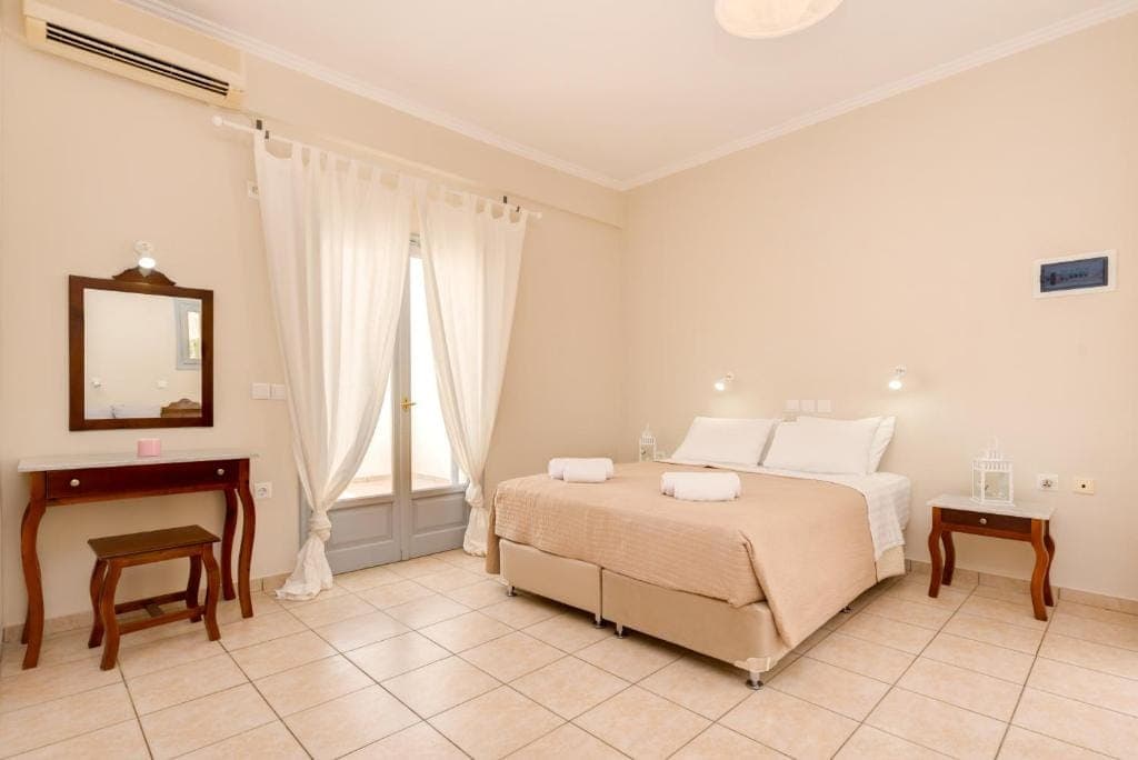 room-types-IPHIGENIA-PHSV-0.jpg