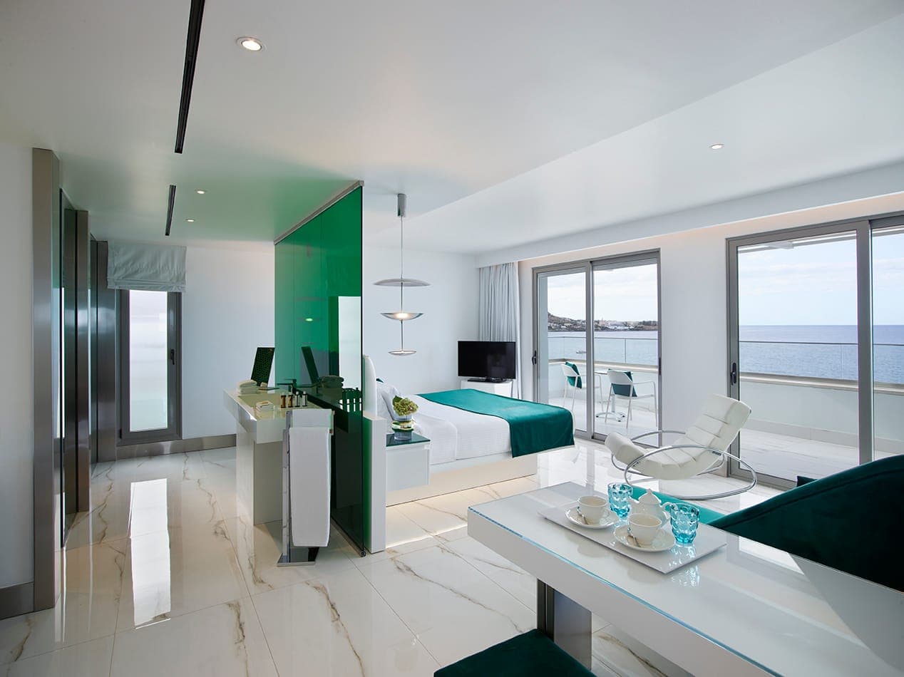 room-types-IRESORTHTL-GSKY-0.jpg