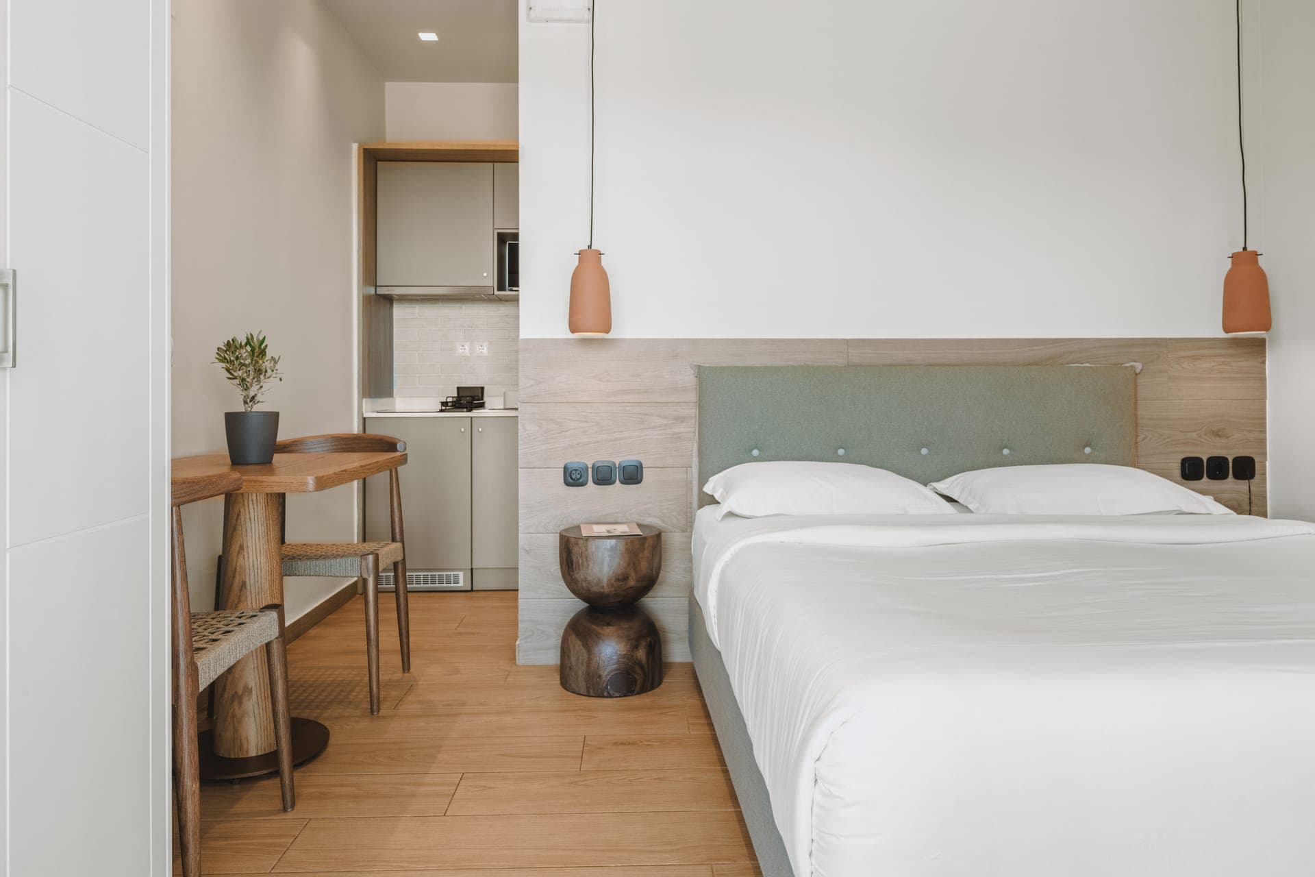room-types-IRIDA-SUGSSV-0.jpg