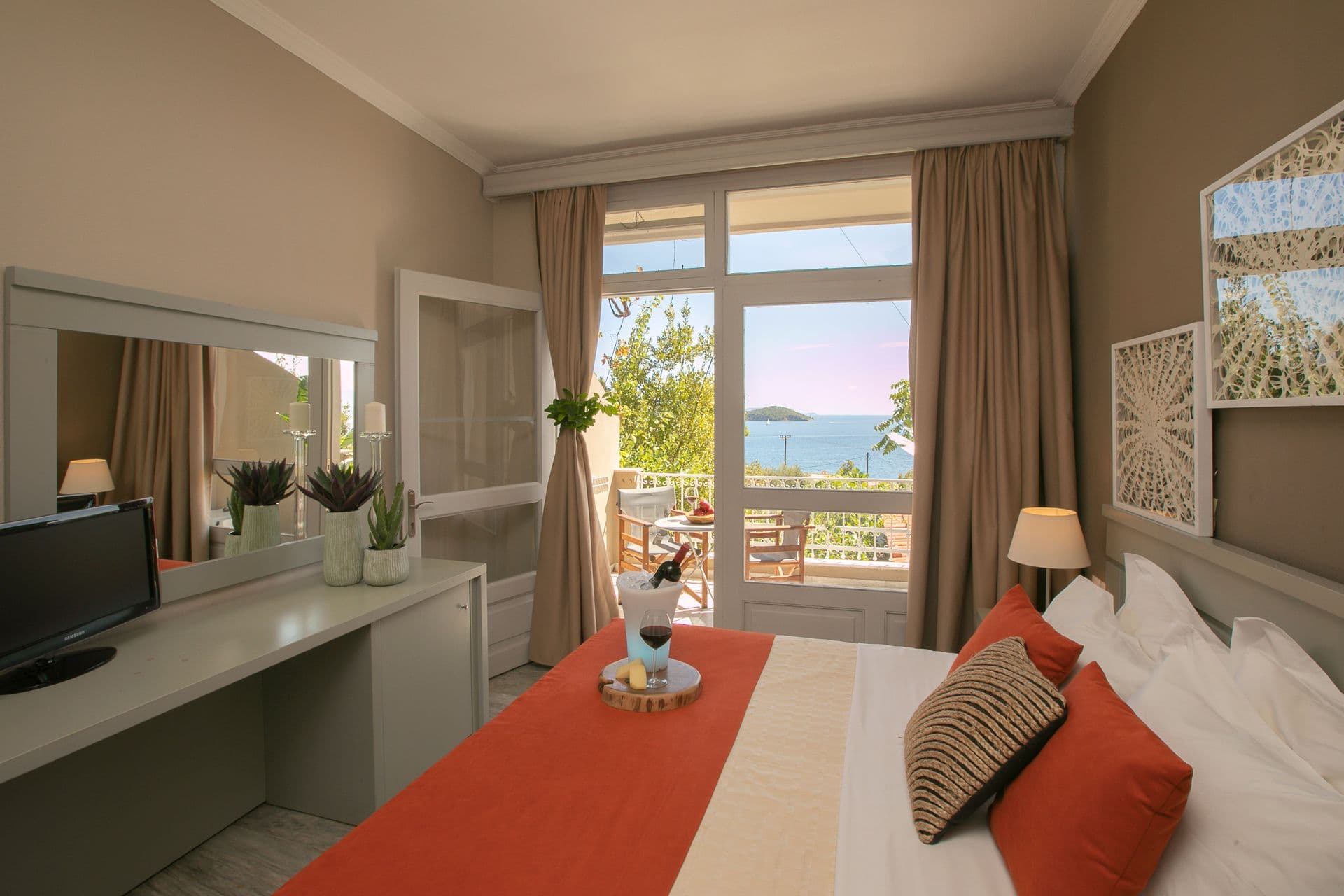 room-types-IRIDAHOTEL-STDSV-0.jpg