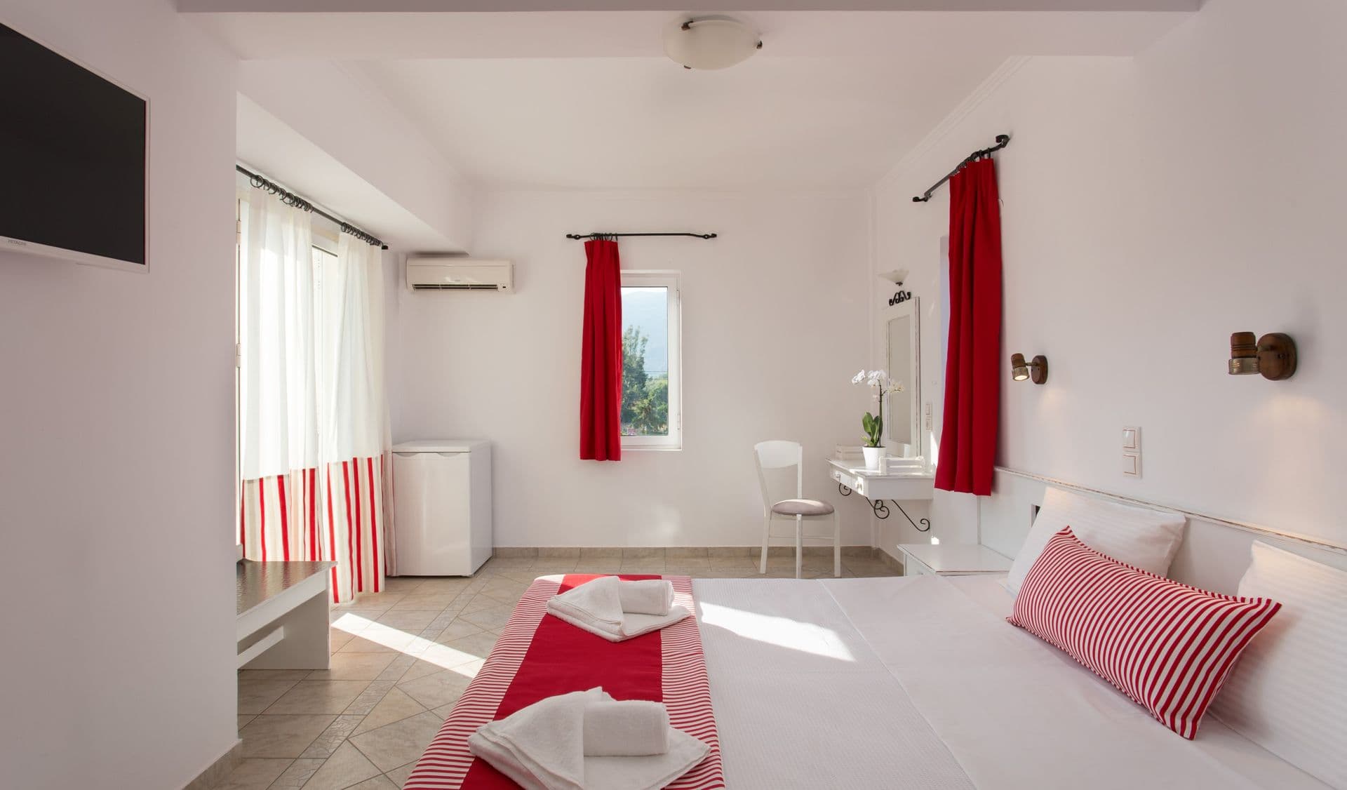 room-types-IRISBEACH-dbl-0.jpg