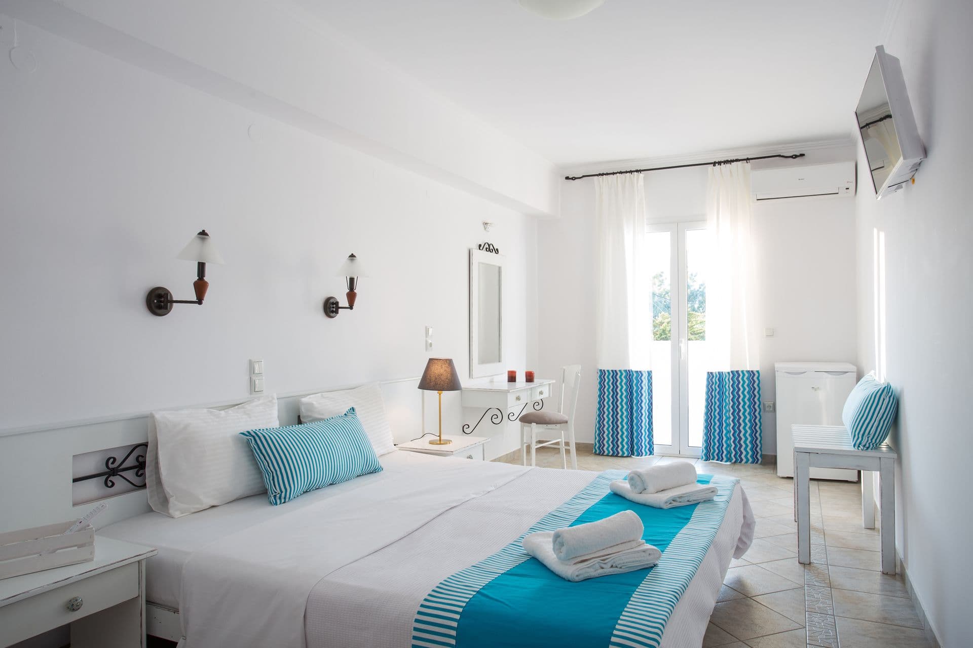room-types-IRISBEACH-trpl-0.jpg