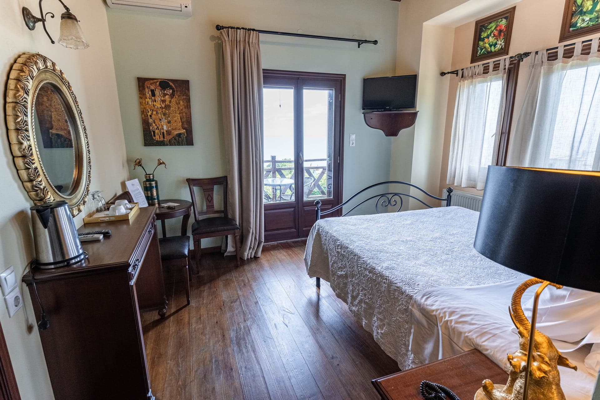 room-types-IRISGH-SUP-0.jpg
