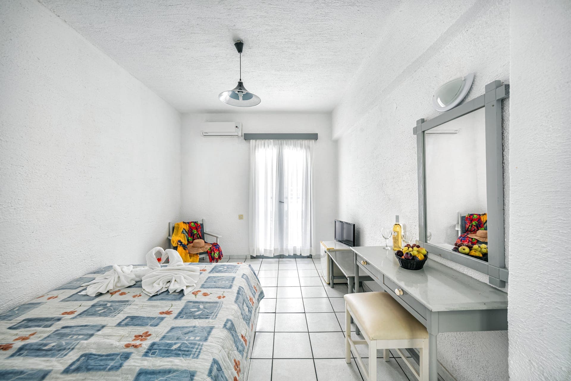 room-types-IROHOTEL-STAND-0.jpg