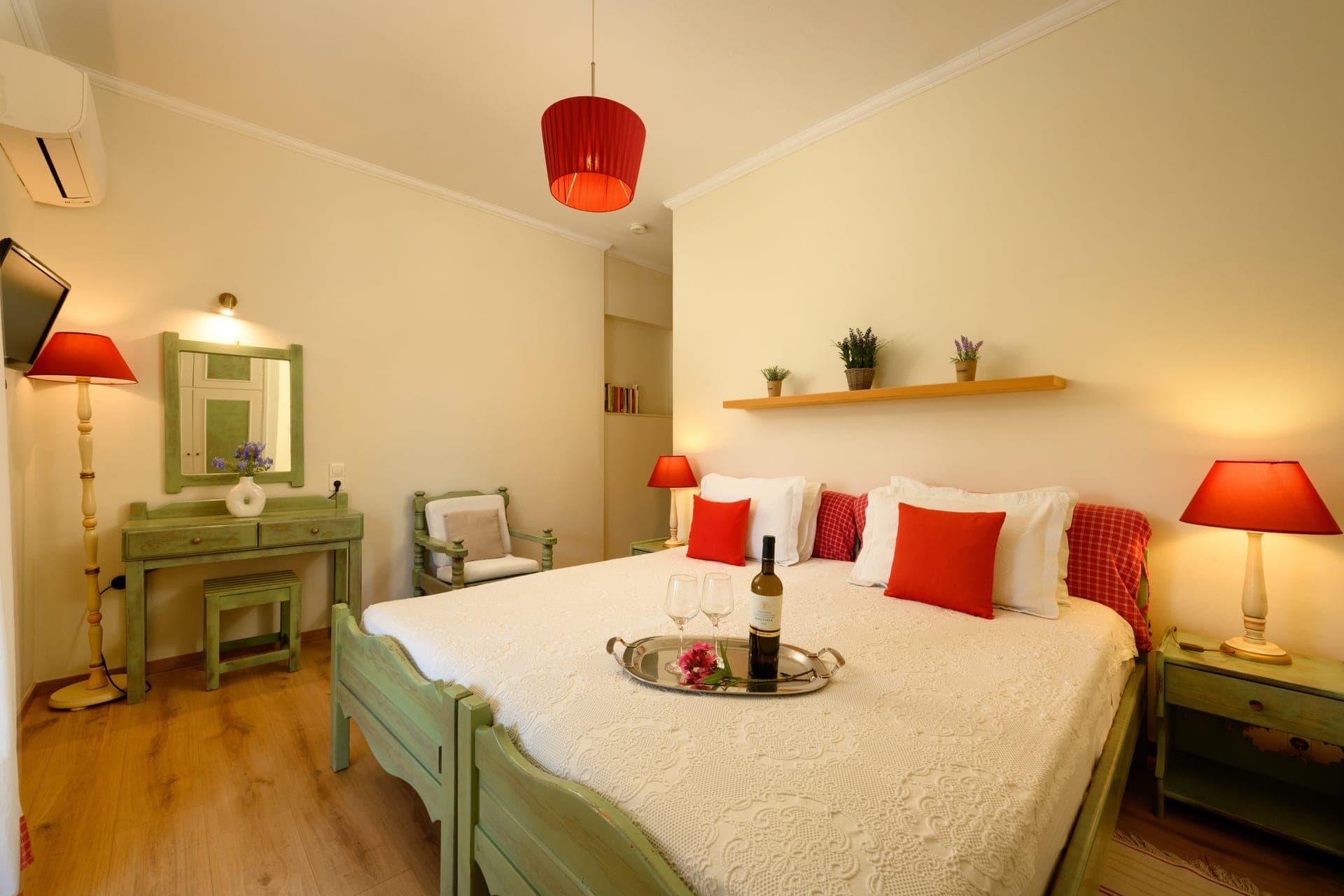 room-types-ISABELLA-ST-0.jpg
