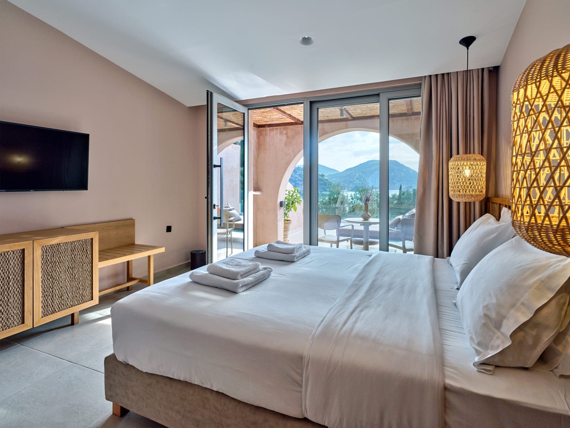room-types-ISAVORIA-SUPER-0.jpg