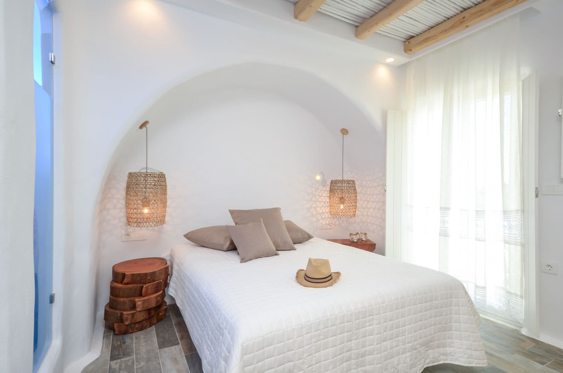 room-types-ISLANDE-WHITE-0.jpg