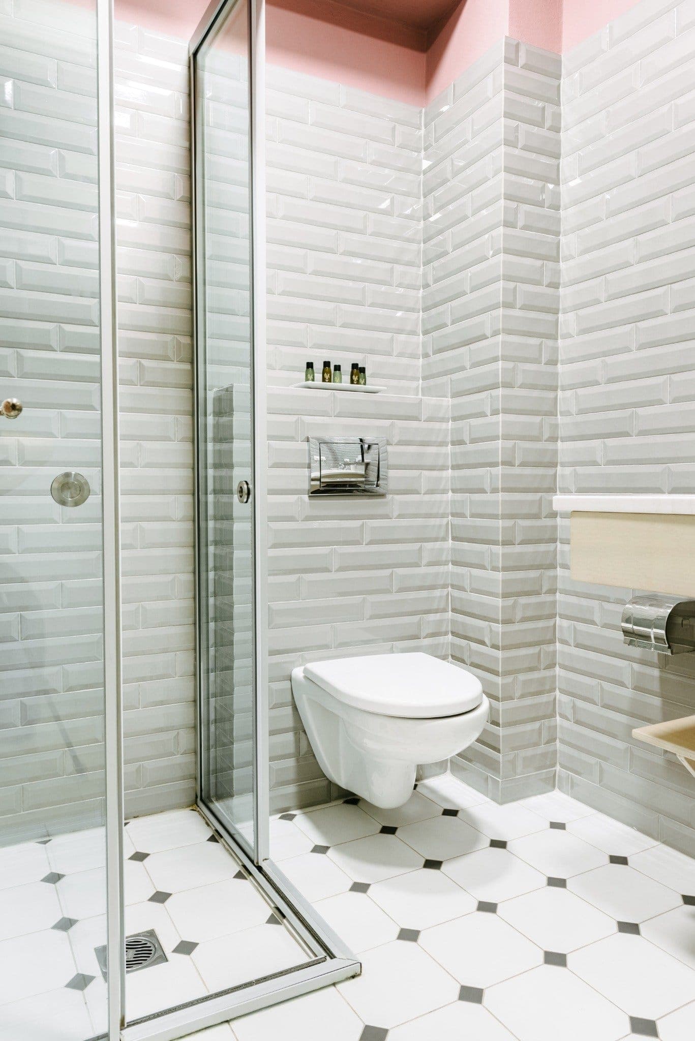 room-types-ITSKALEBTQ-STAND2-0.jpg