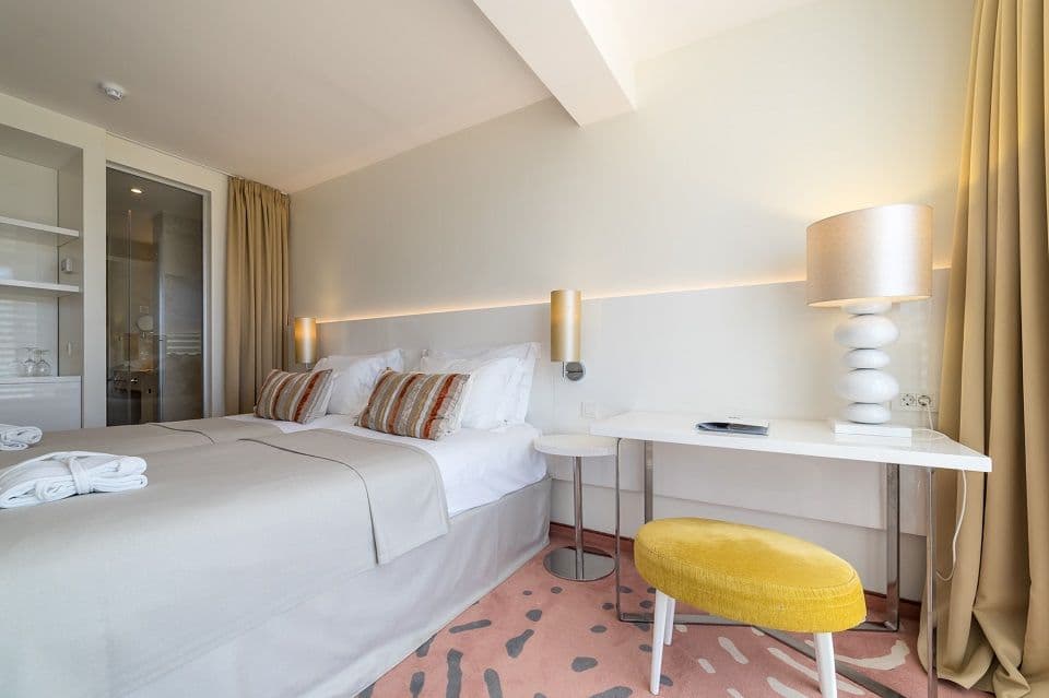 room-types-IVANHOTEL-DBLPV-0.jpg