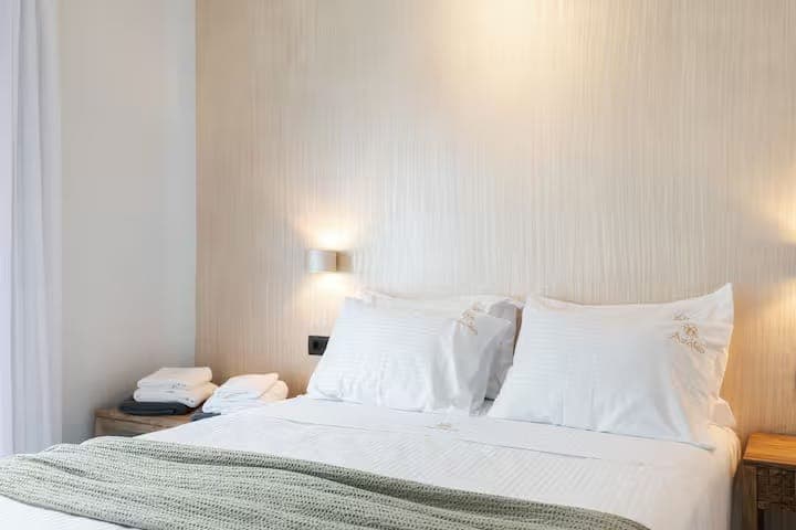 room-types-IVYMYKON-AZALEA-0.jpg