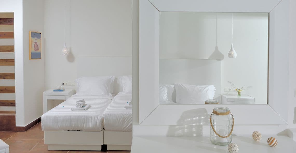 room-types-JENNY-QUAD-0.jpg