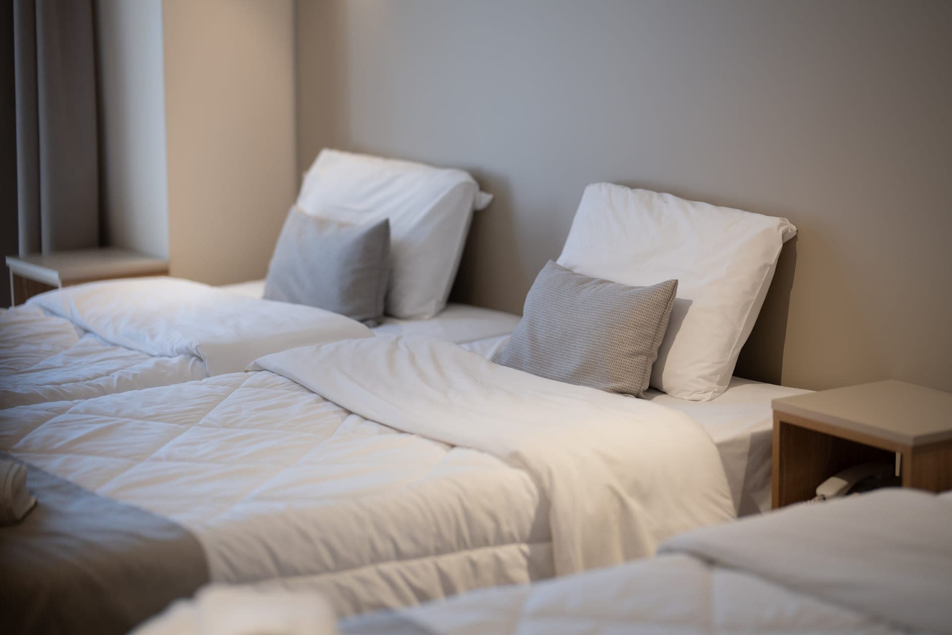 room-types-KAIKIS-TWIN-0.jpg