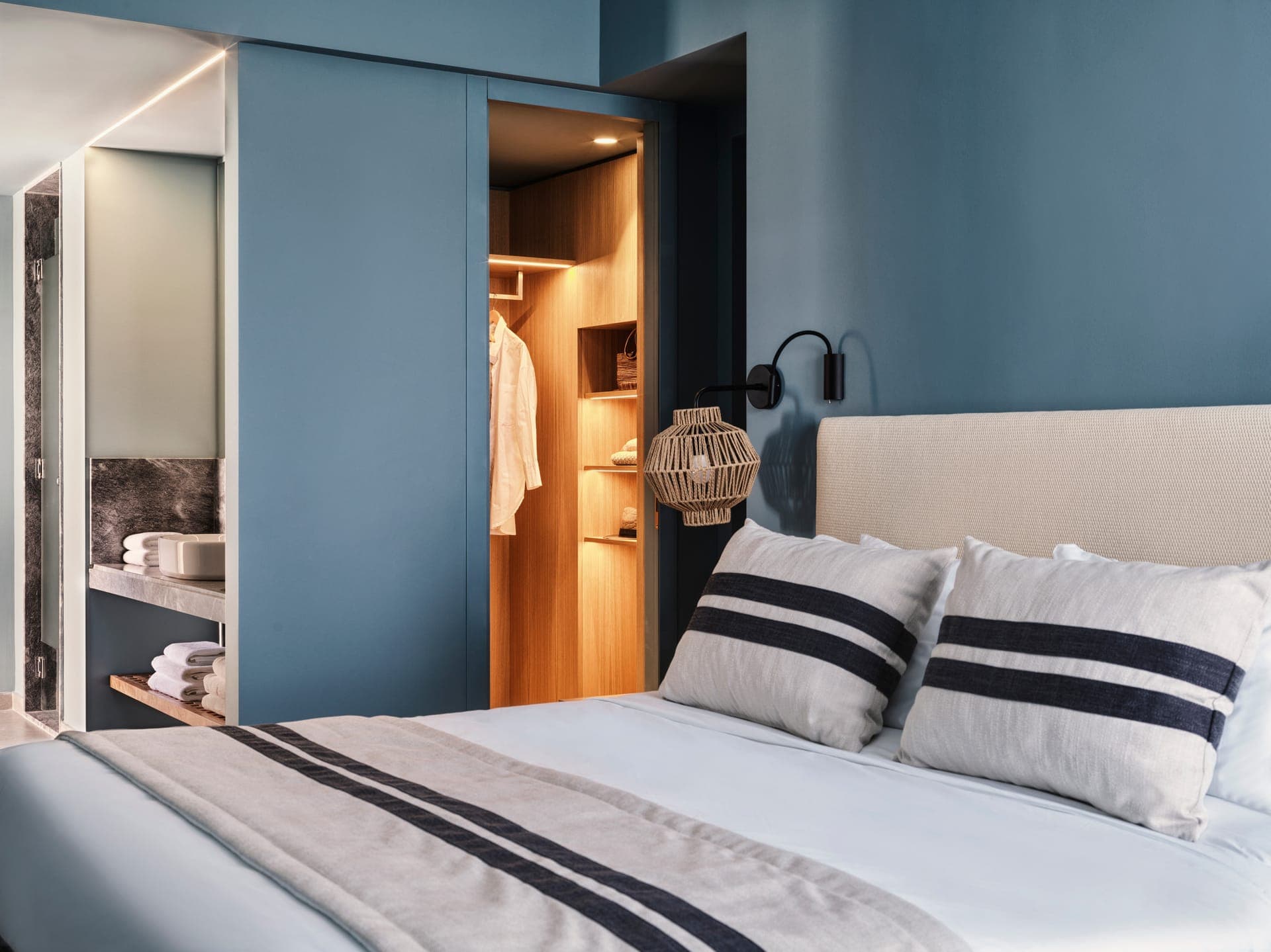 room-types-KALAMAKI-SUP-0.jpg