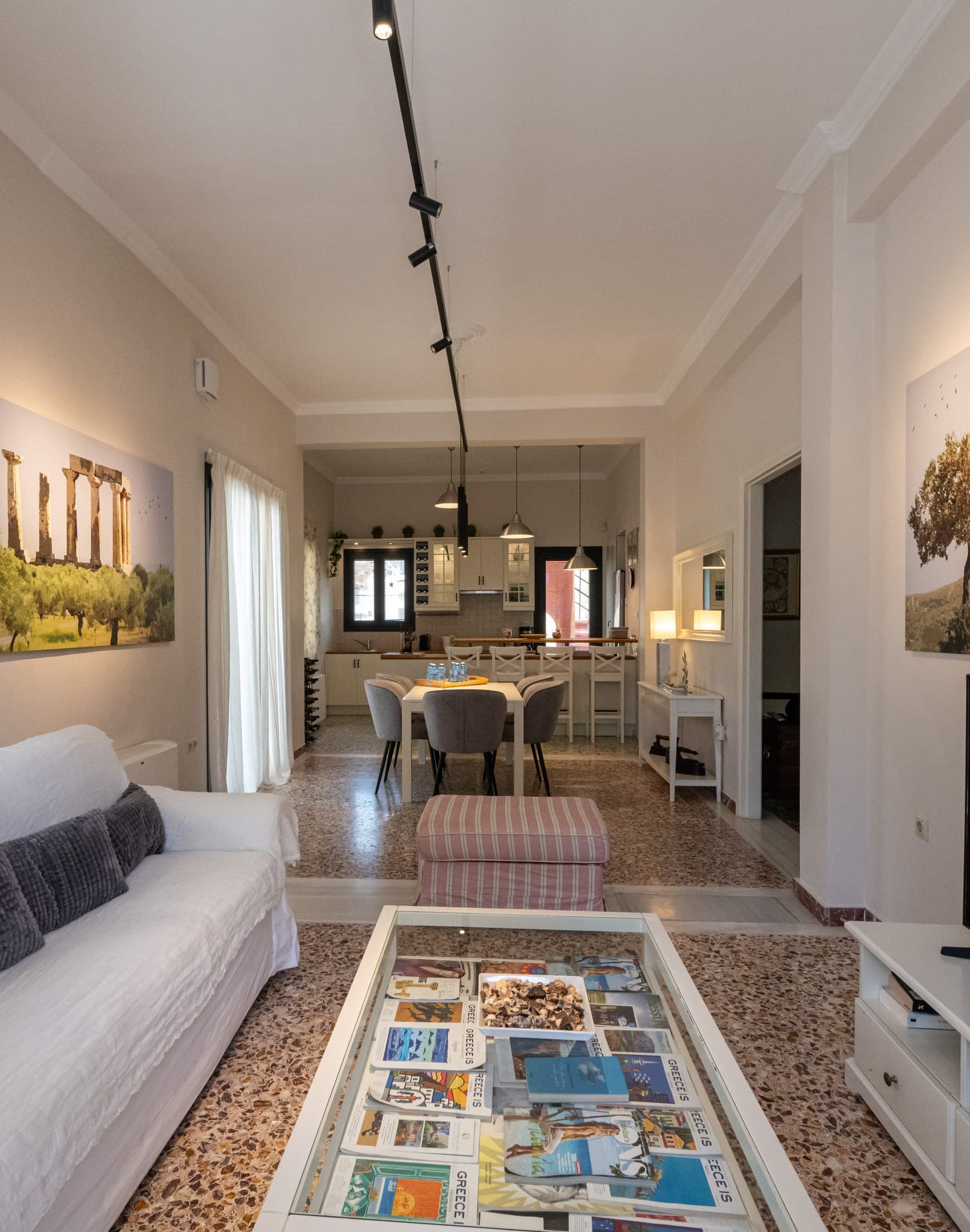 room-types-KALAMATA-ANGELI-0.jpg