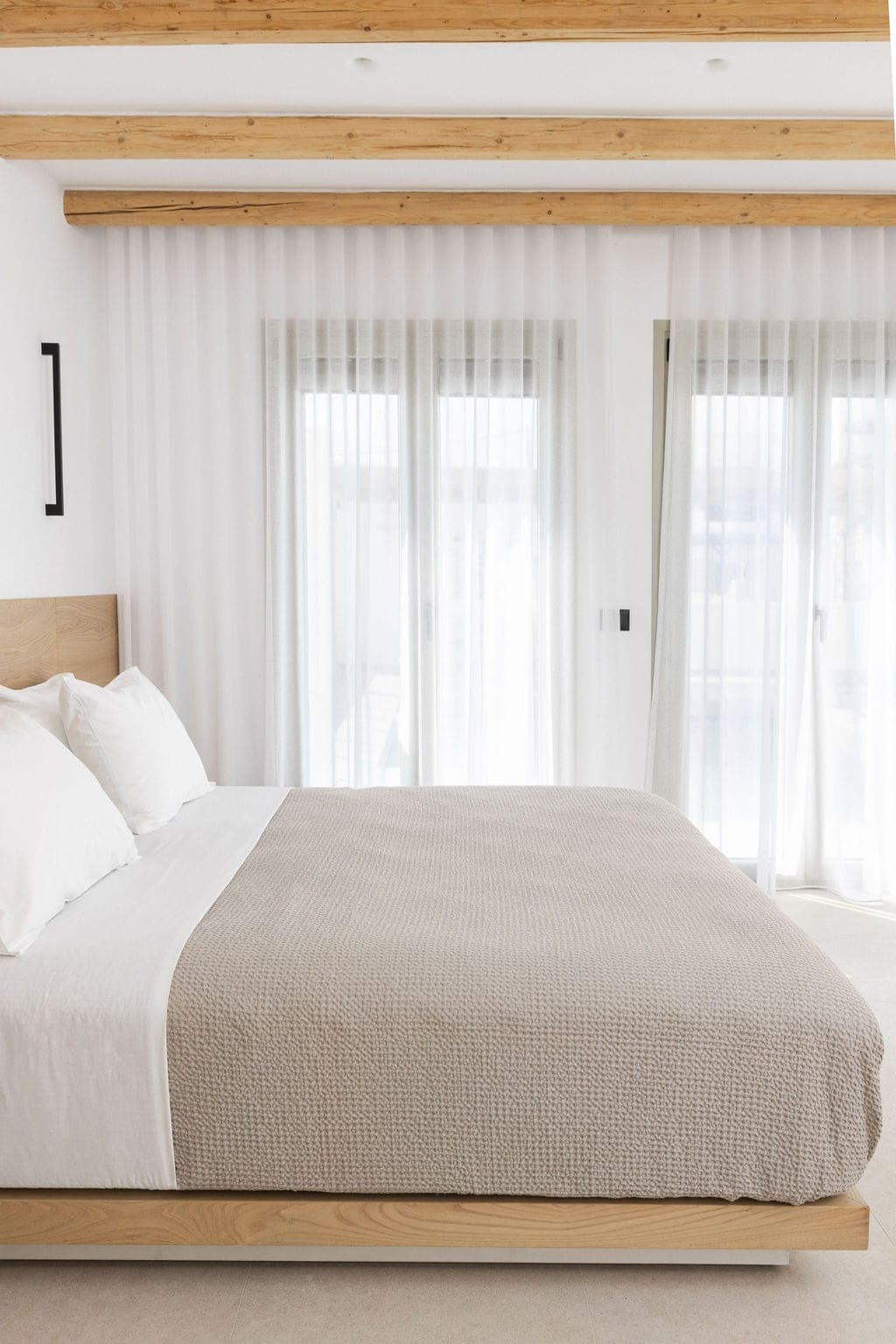room-types-KALEASUITE-DELUXE-0.jpg
