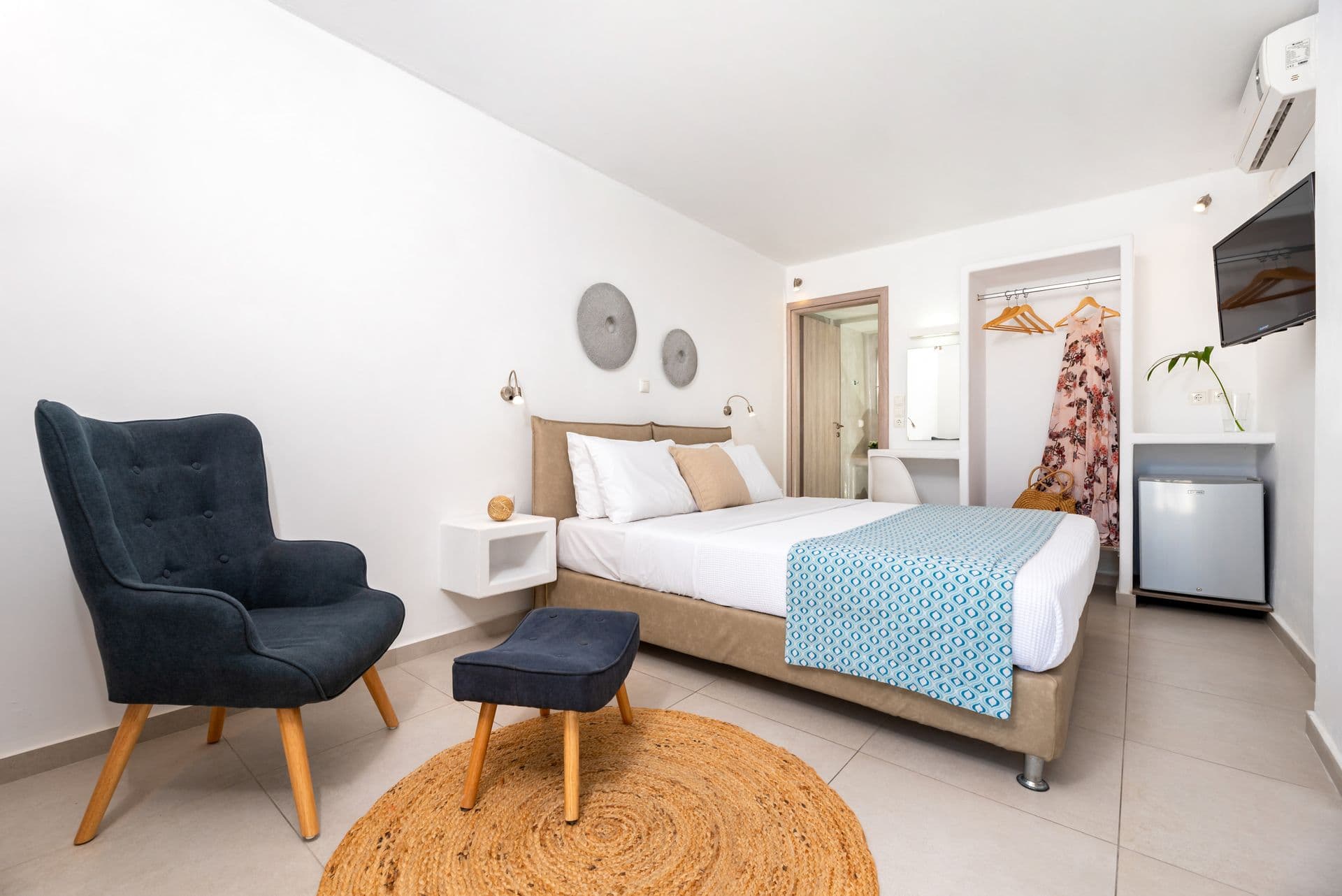 room-types-KALISPERIS-POOL-0.jpg