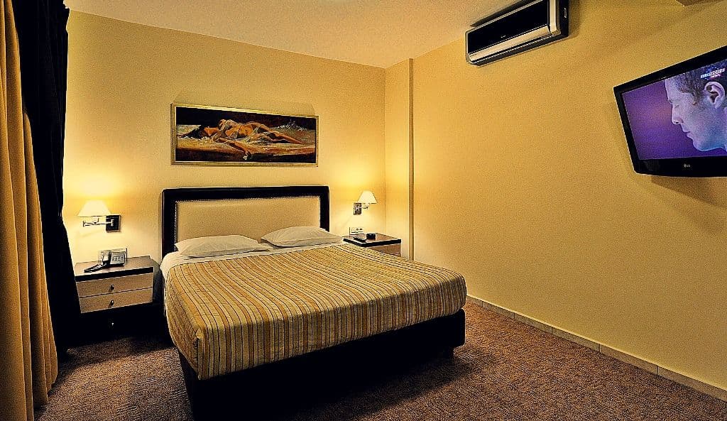 room-types-KALLIRROE-SGL-0.jpg