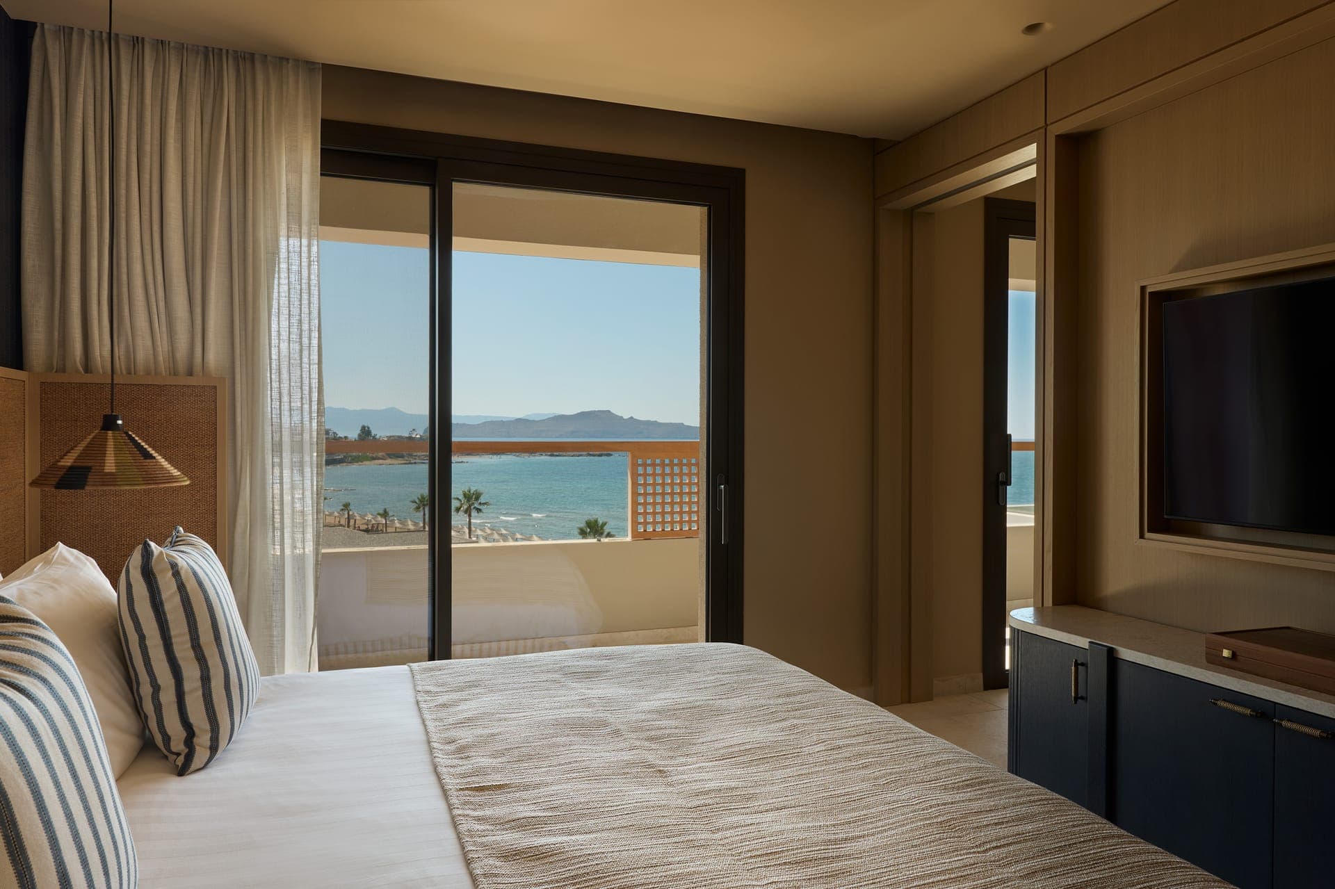 room-types-KALLISTON-SUSV-0.jpg