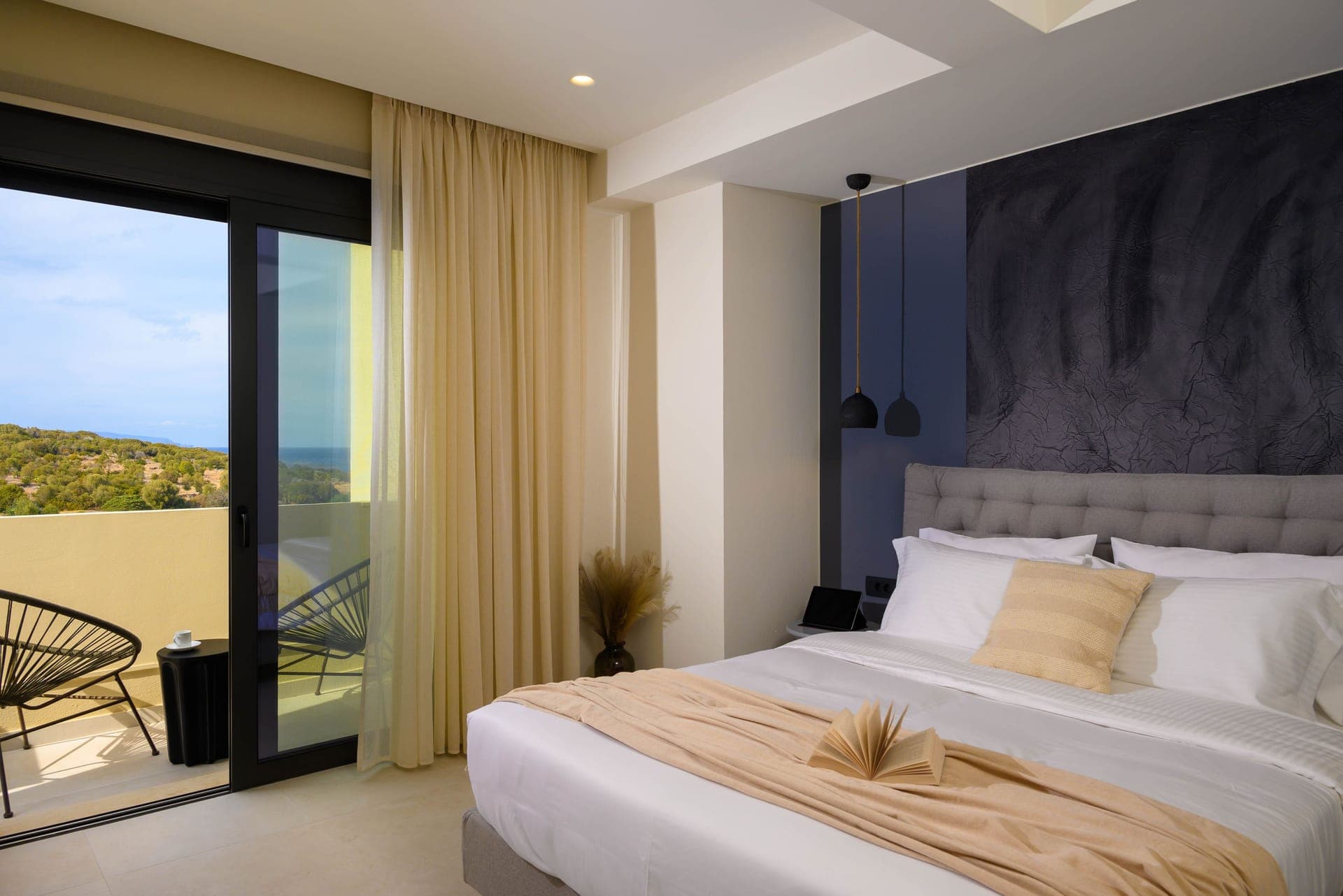 room-types-KALOSLUX-SEA-0.jpg