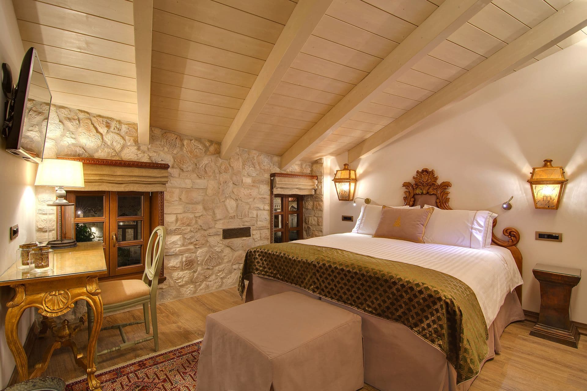 room-types-KAMARESHOT-KING-0.jpg