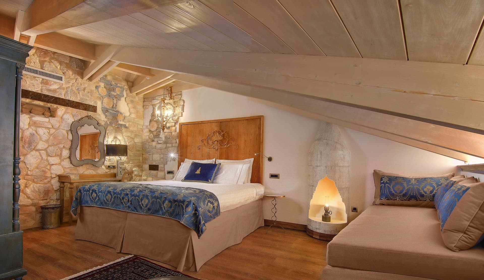 room-types-KAMARESHOT-QUEEN-0.jpg