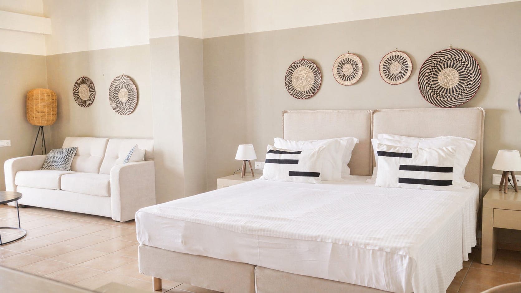room-types-KAMINOSHTL-JS-0.jpg