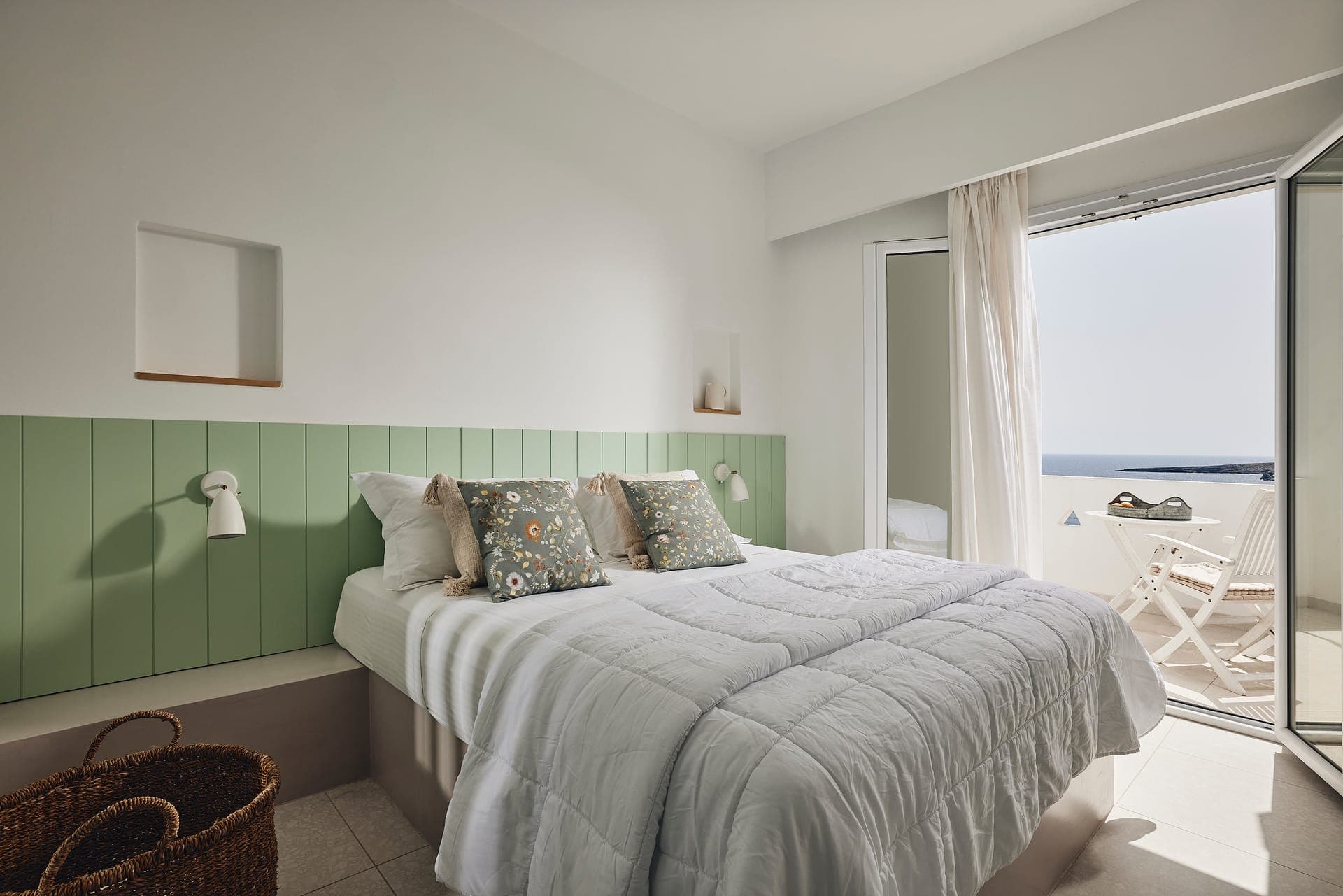 room-types-KANALASTUD-DLXDSV-0.jpg