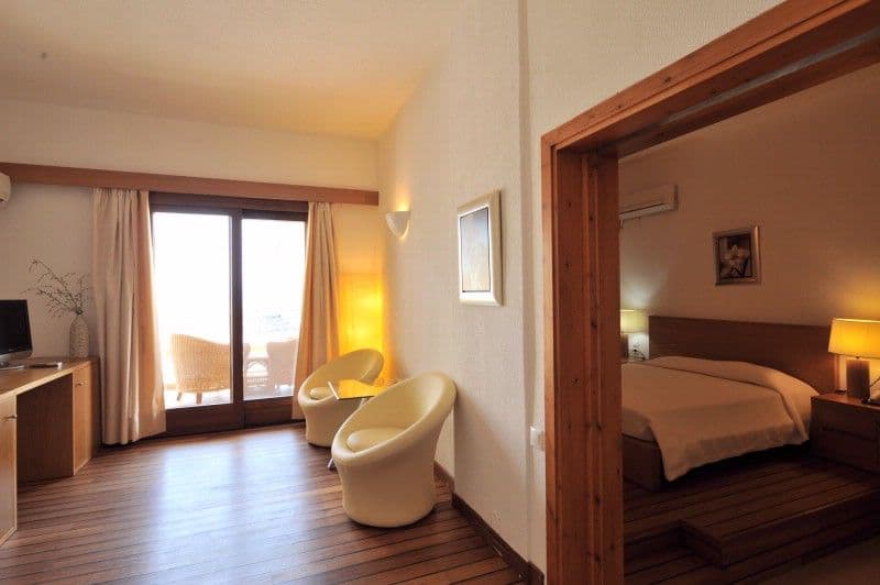 room-types-KANAPITSAM-FSUITE-0.jpg