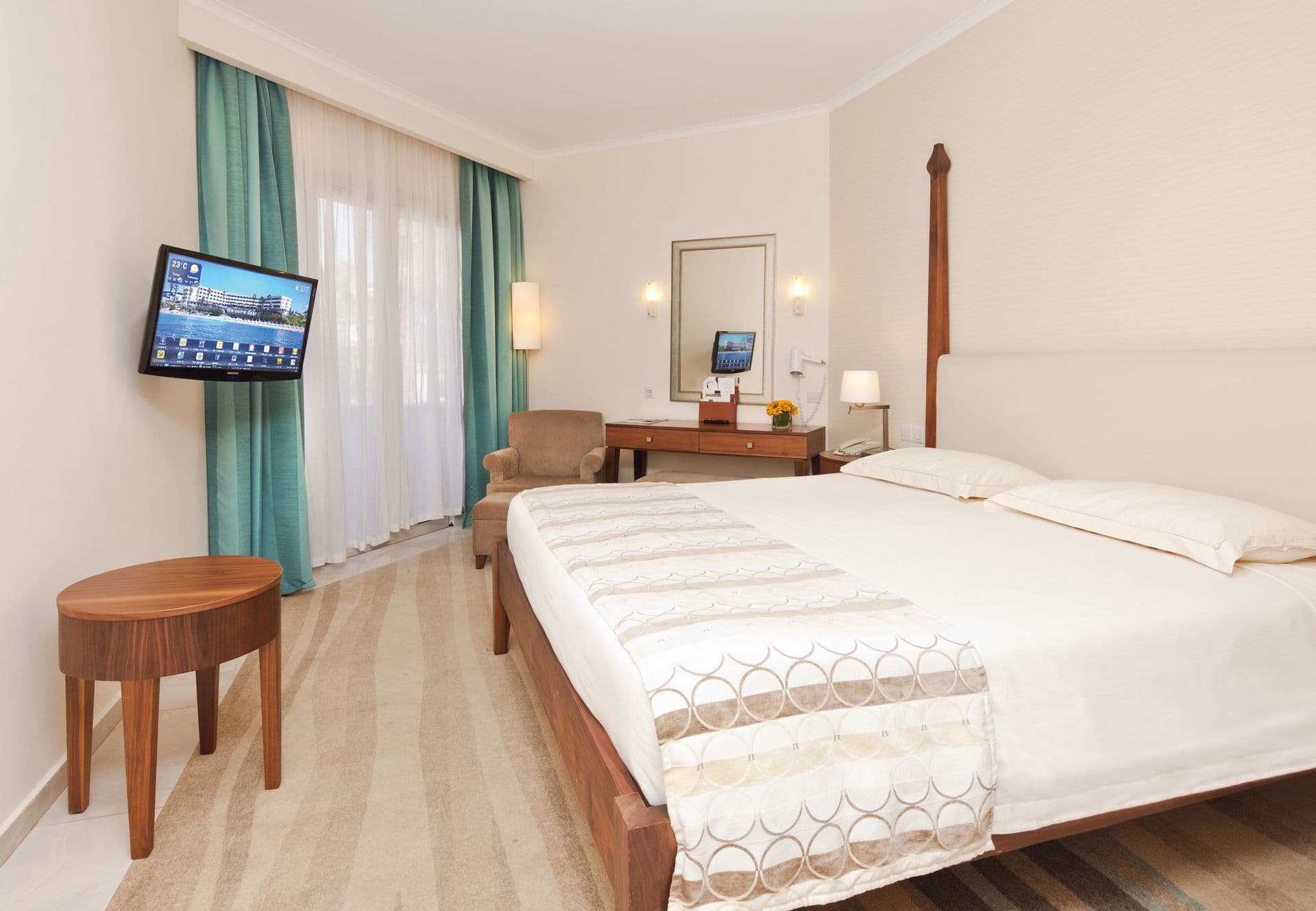 room-types-KANIKA-DLXSSV-0.jpg