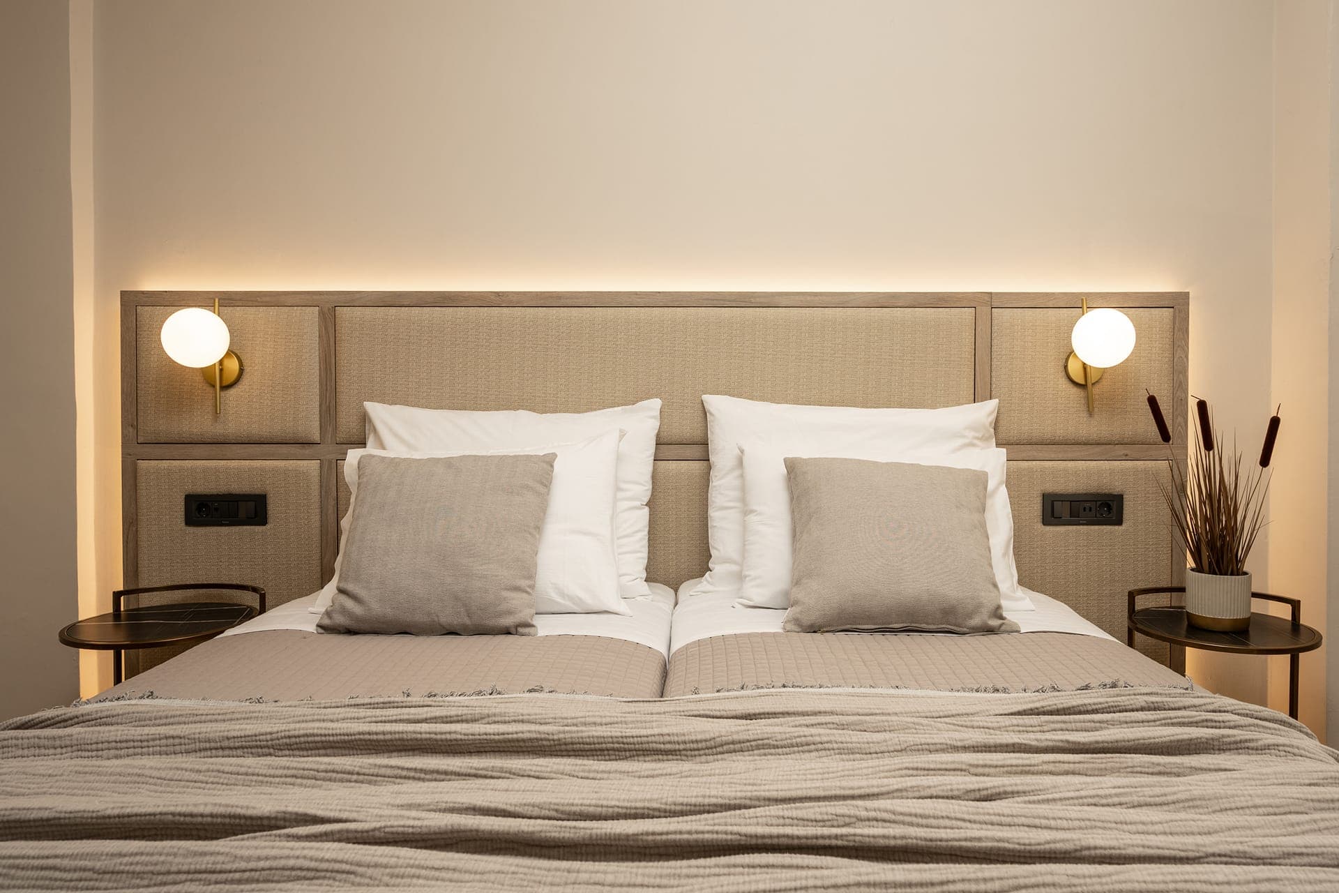 room-types-KARRASGRAN-STDDBL-0.jpg
