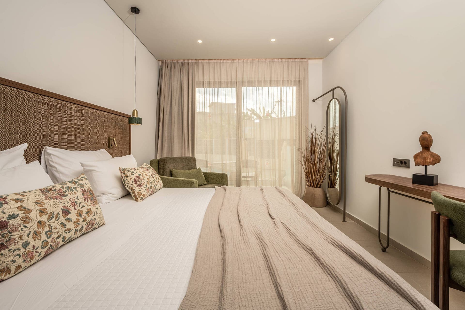 room-types-KARRASGRAN-SUPDTW-0.jpg