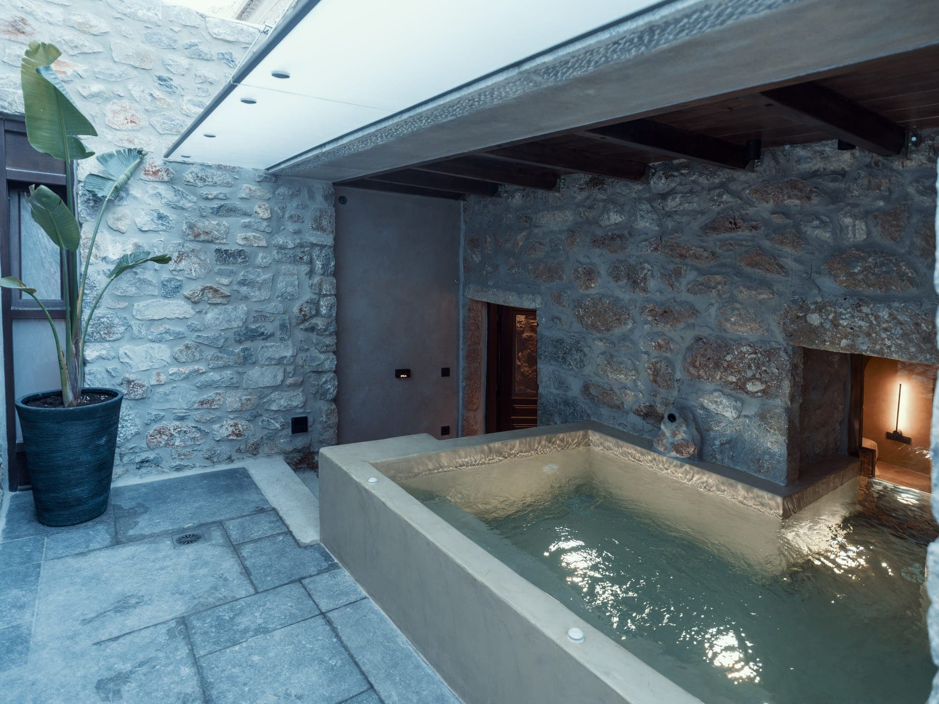 room-types-KASEASMANI-SSWHT-0.jpg