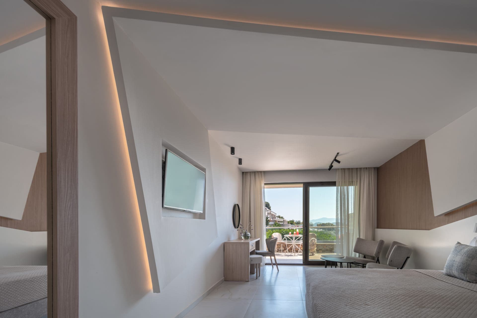 room-types-KASSANDRAB-EXCDBL-0.jpg