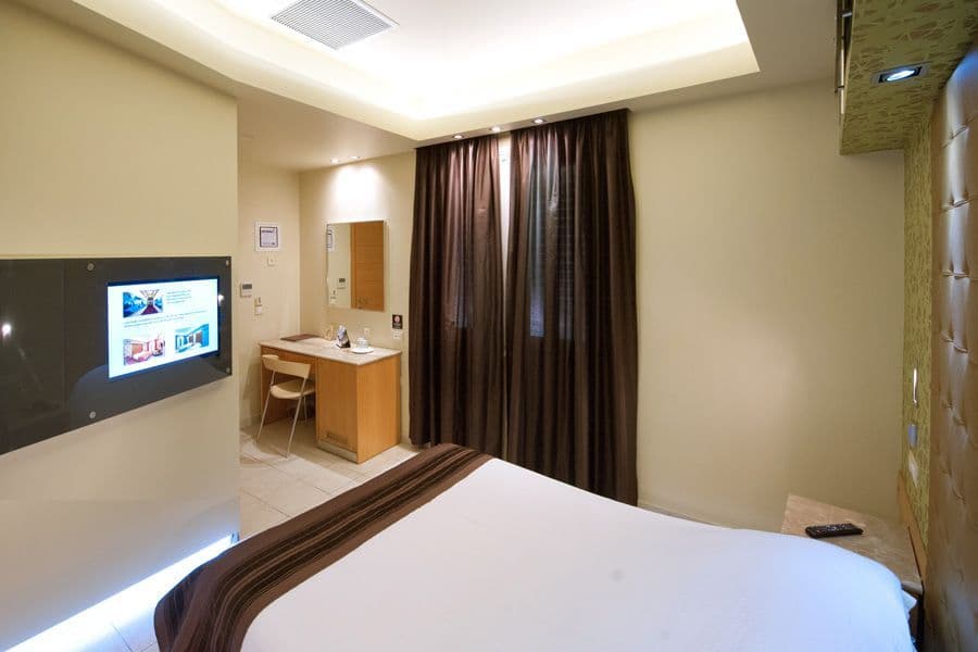 room-types-KASTRO-SGL-0.jpg