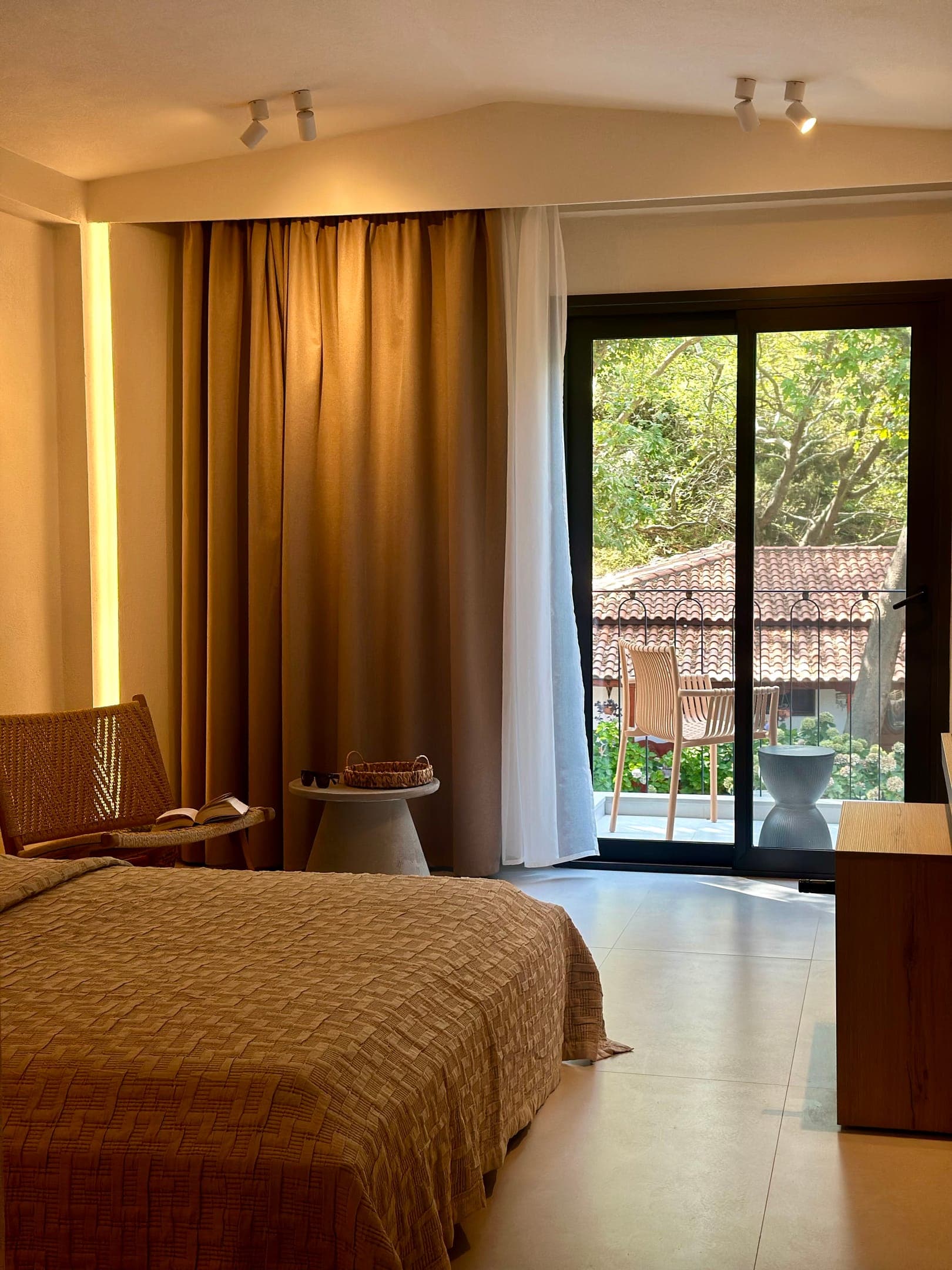 room-types-KAVIRIBRSA-TRIPLE-0.jpg
